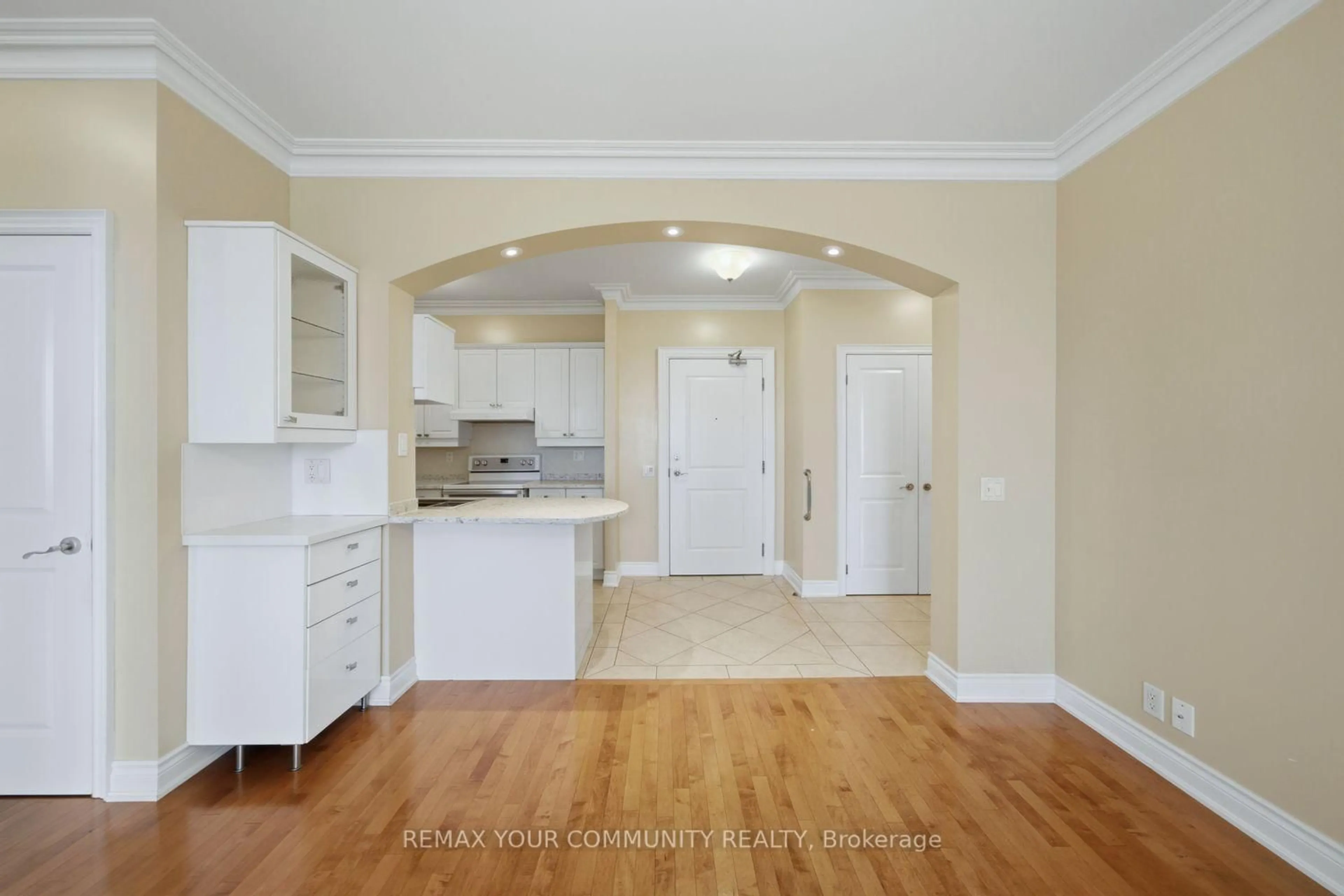Open concept kitchen, unknown for 9519 Keele St #313, Vaughan Ontario L6A 4A2