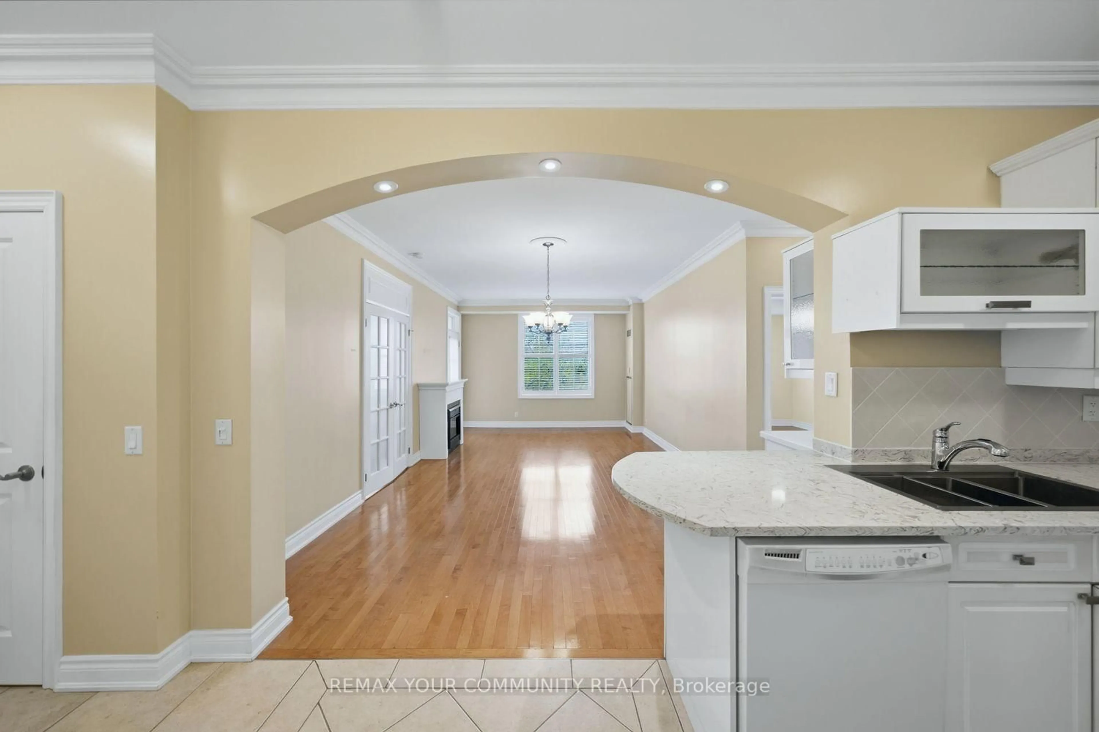 Open concept kitchen, unknown for 9519 Keele St #313, Vaughan Ontario L6A 4A2