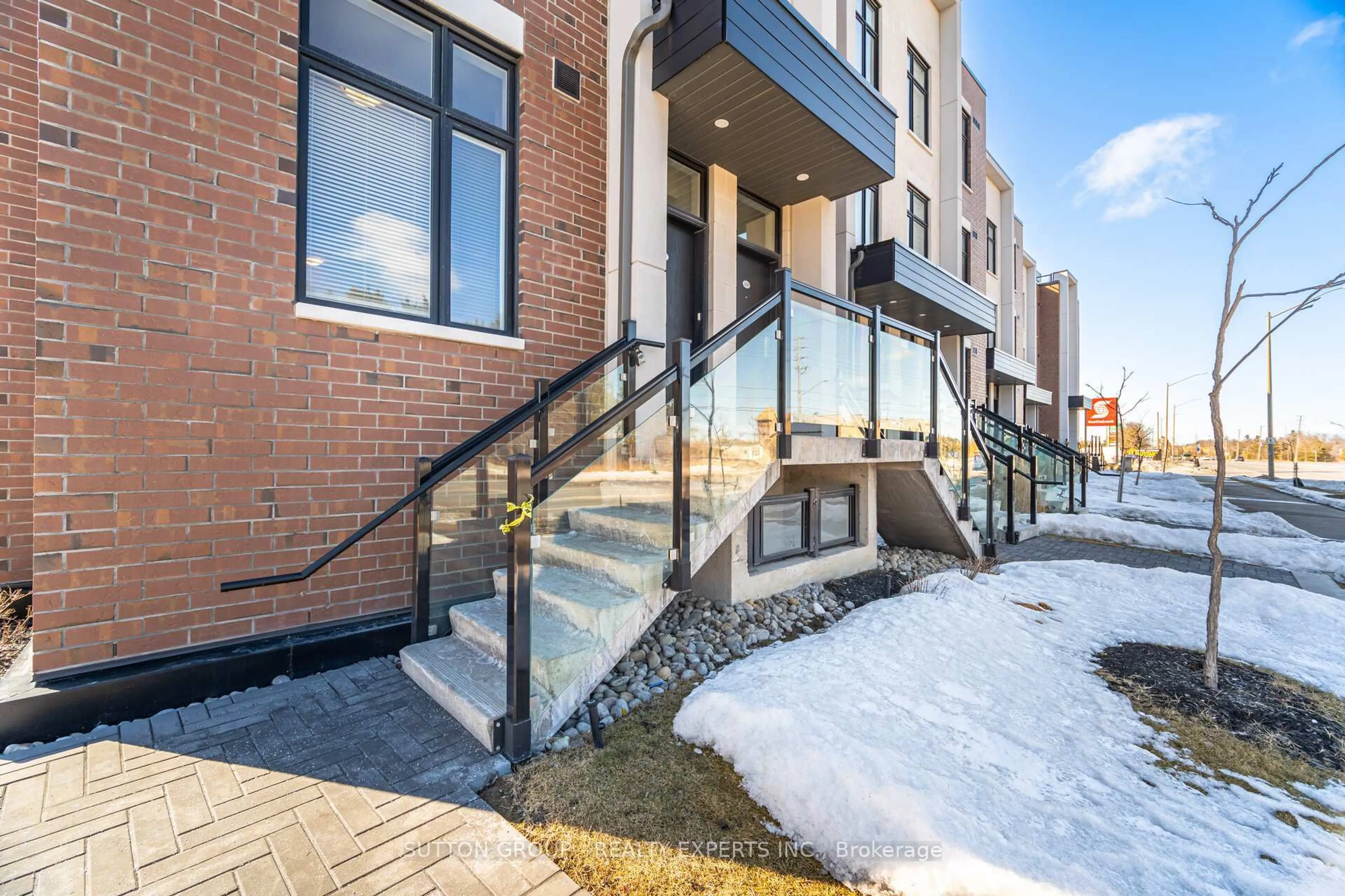 Unknown for 9560 Islington Ave #L109, Vaughan Ontario L4H 4Z5