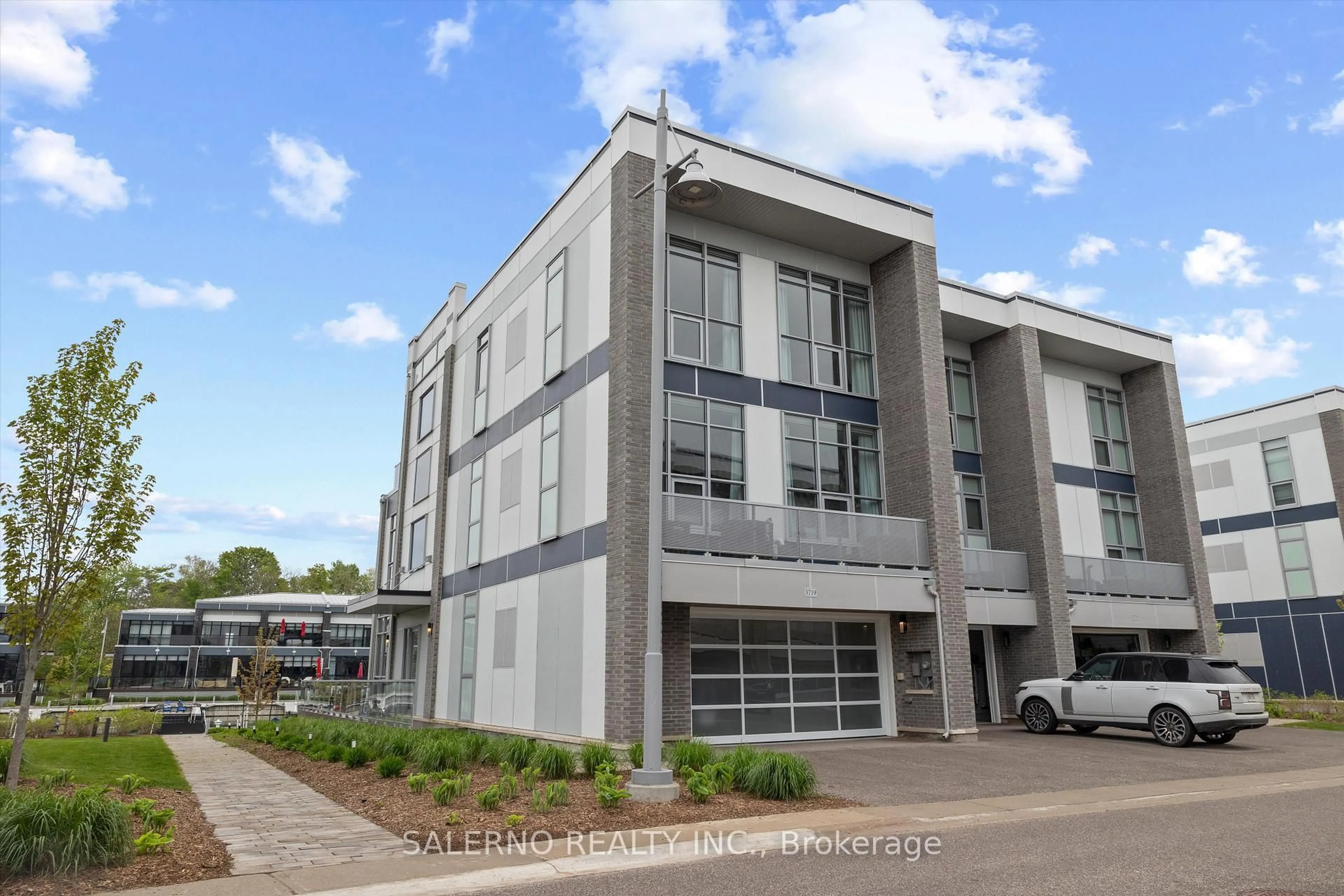 Unknown for 3719 Mangusta Crt, Innisfil Ontario L9S 0L5