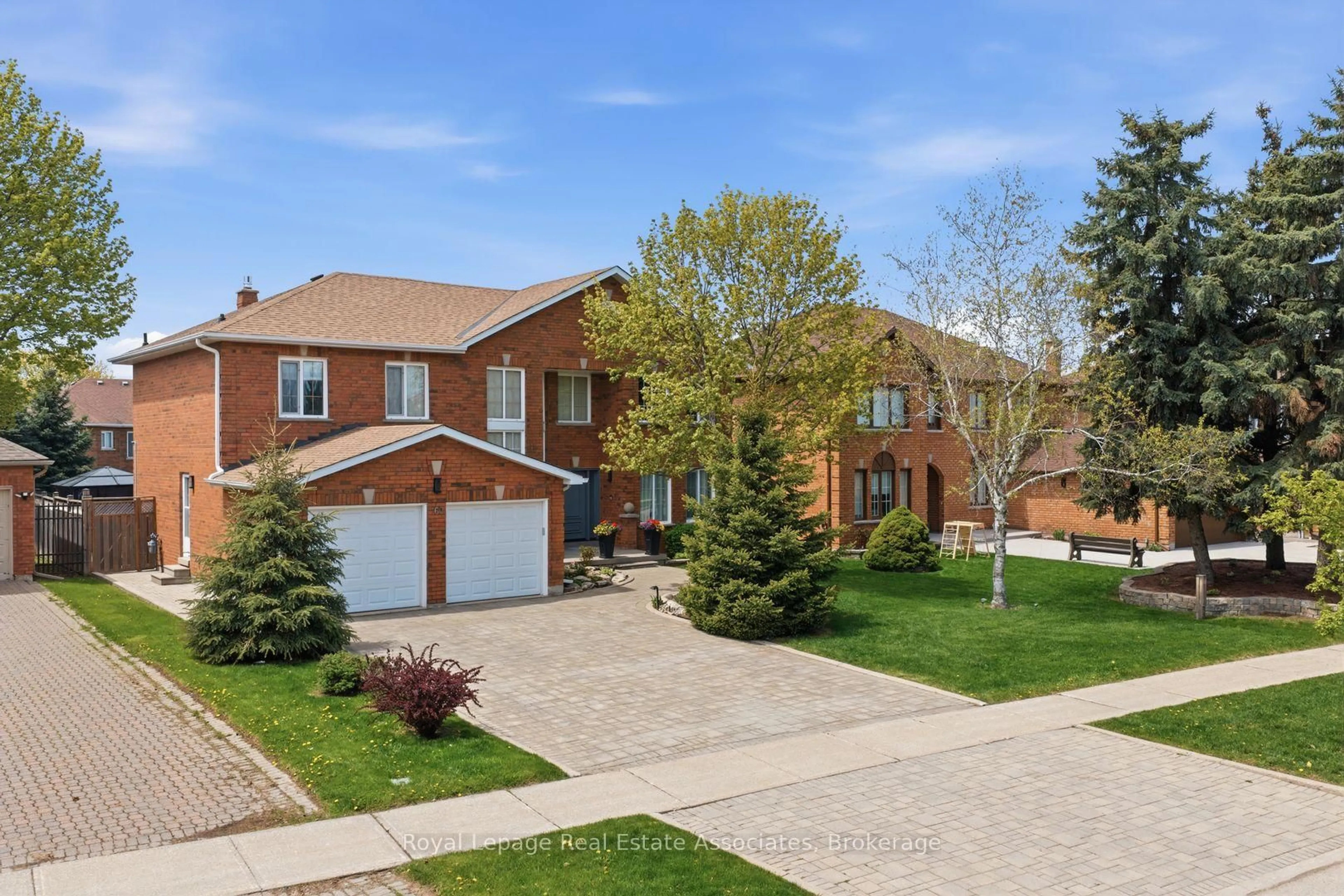 Home with brick exterior material, street for 160 Fifth Ave, Vaughan Ontario L4L 6Z3