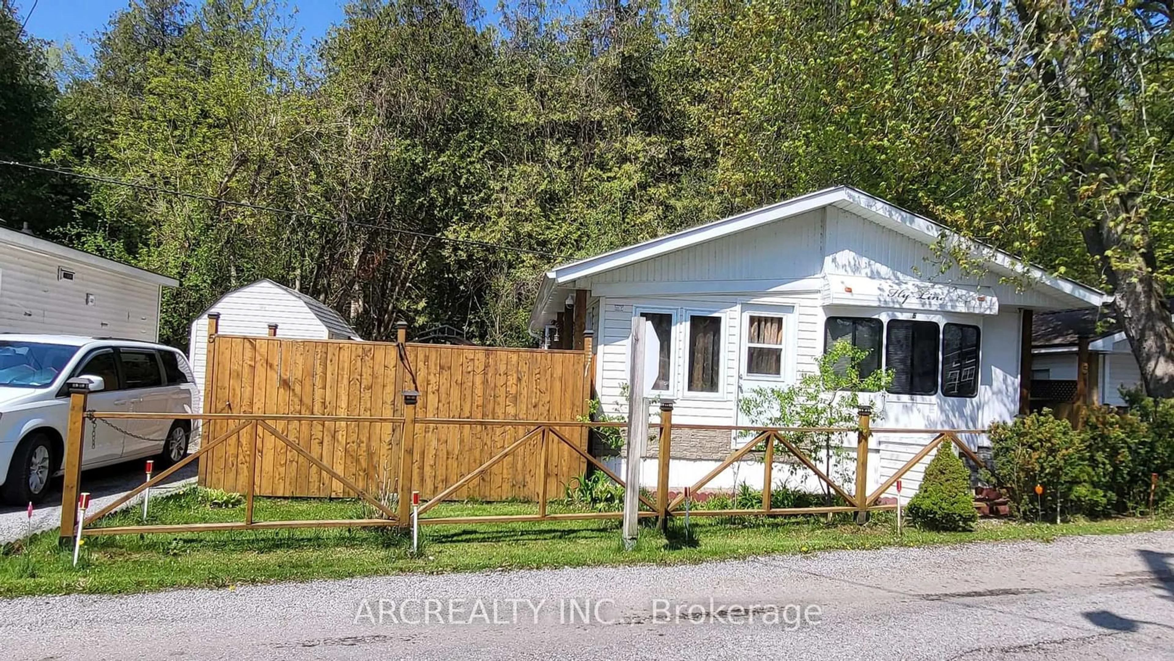 Unknown for 5 Horseshoe Crct, Georgina Ontario L0E 1N0