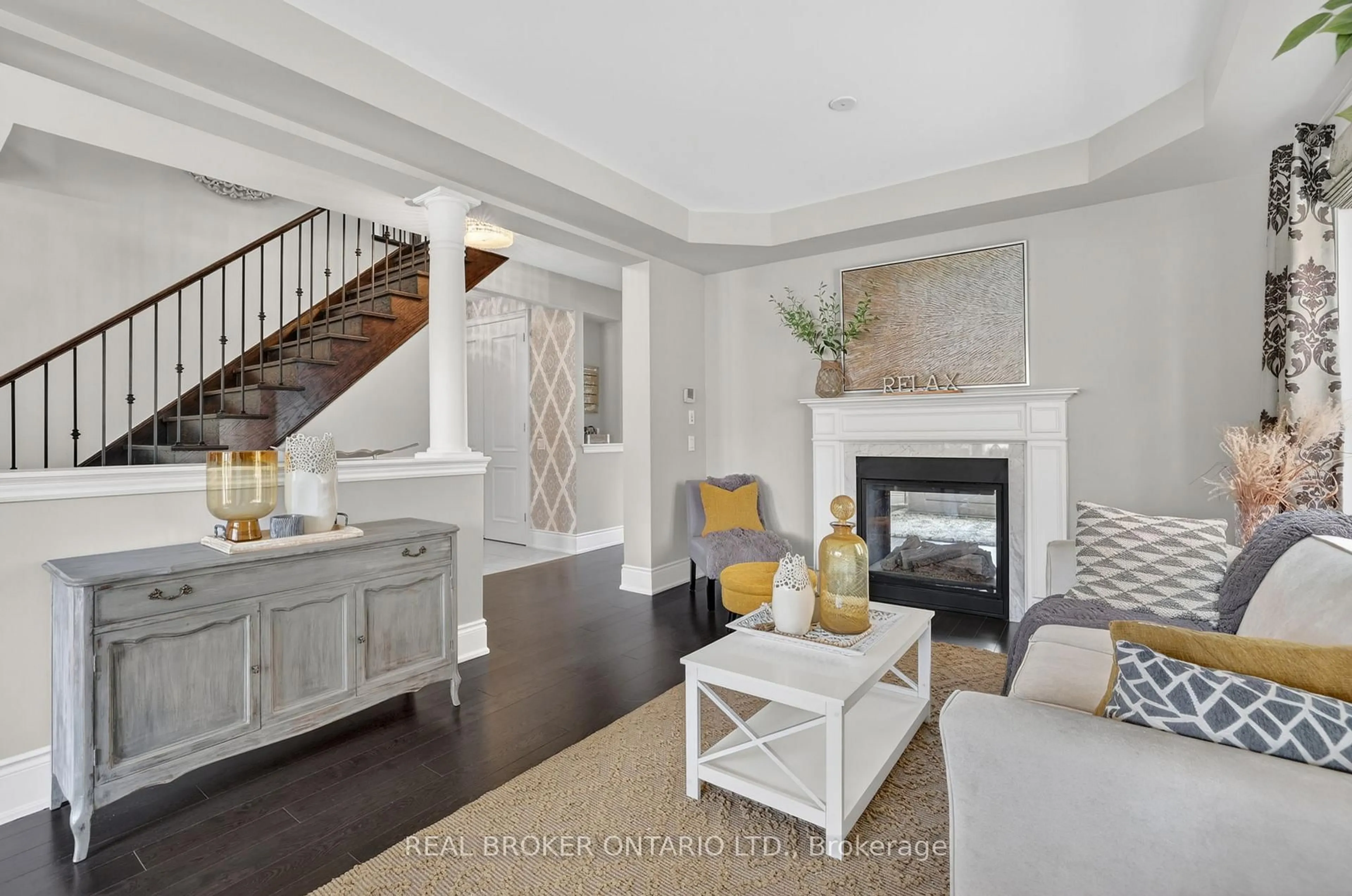 Unknown for 59 Manor Forest Rd, East Gwillimbury Ontario L0G 1M0