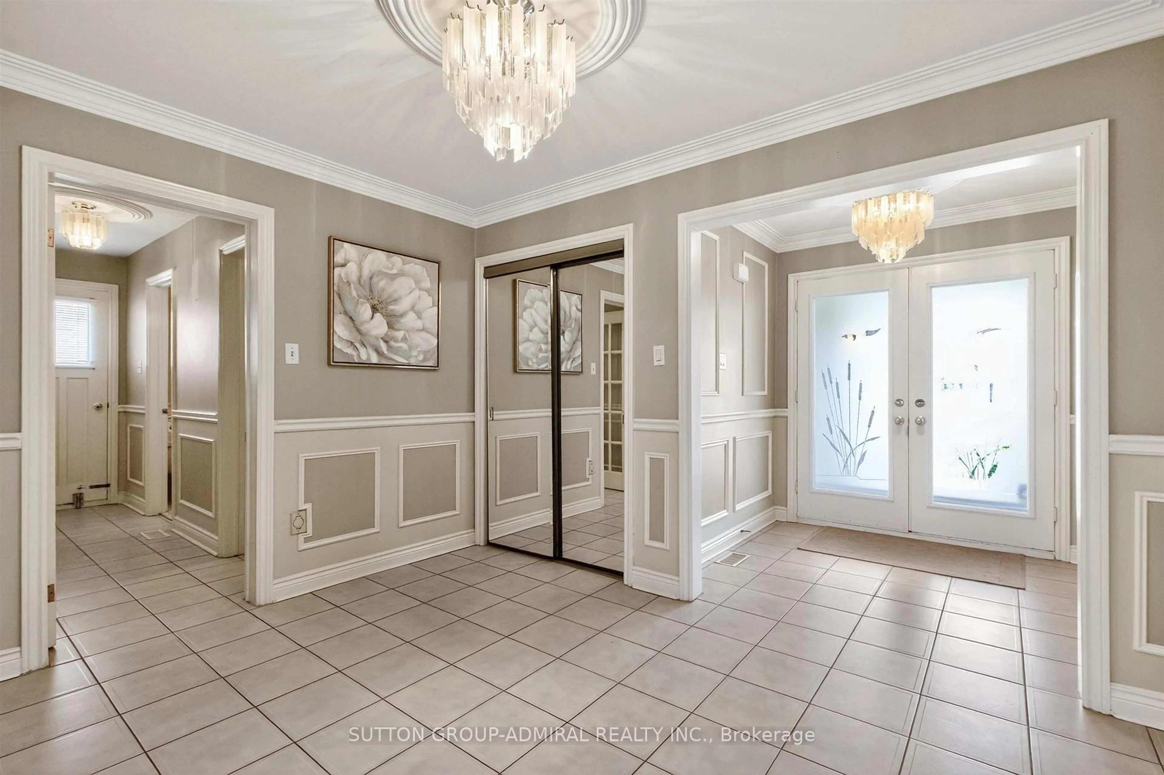Indoor foyer for 33 Triton Ave, Vaughan Ontario L4L 6S4