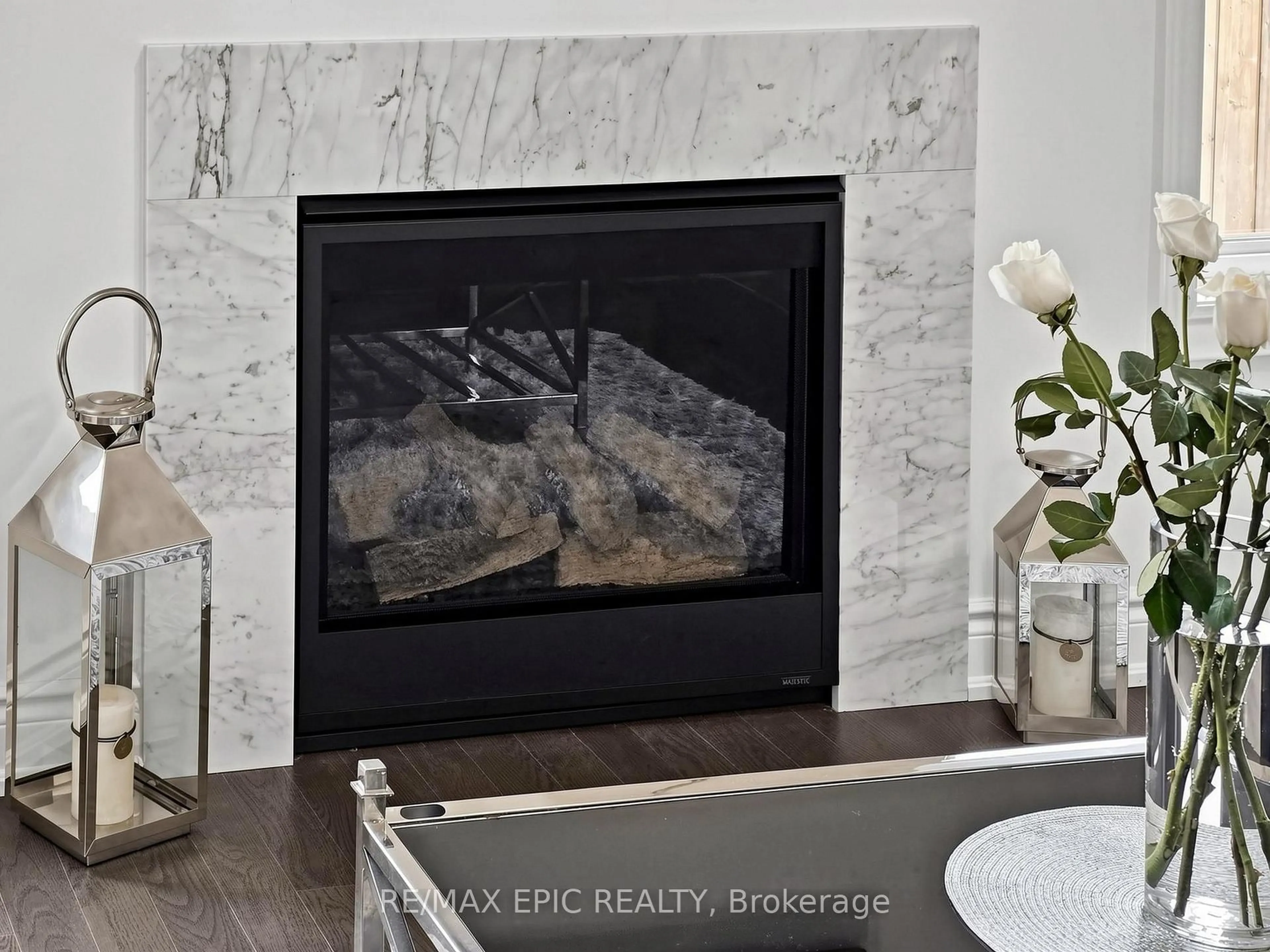 Unknown for 122 Scarlet Way, Bradford West Gwillimbury Ontario L3Z 4J2