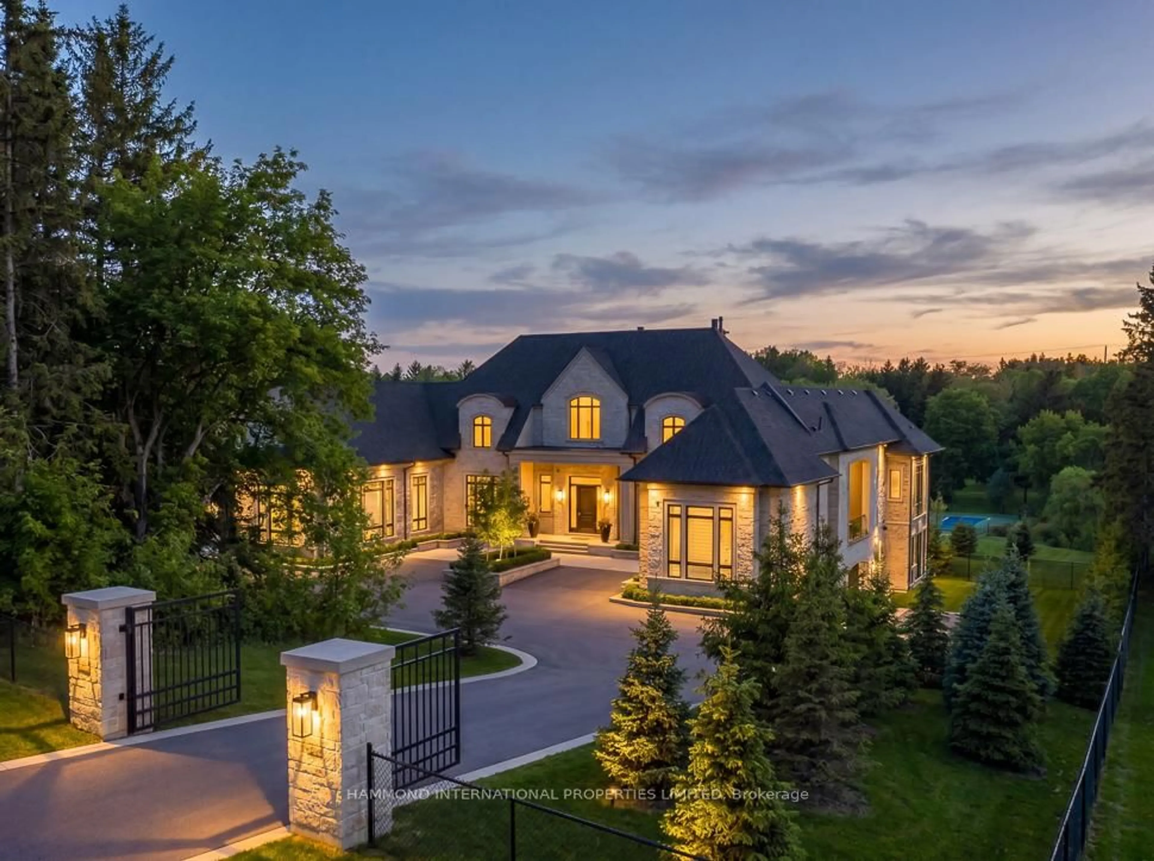 Home with brick exterior material, mountain view for 46 Steeplechase Ave, Aurora Ontario L4G 6W5