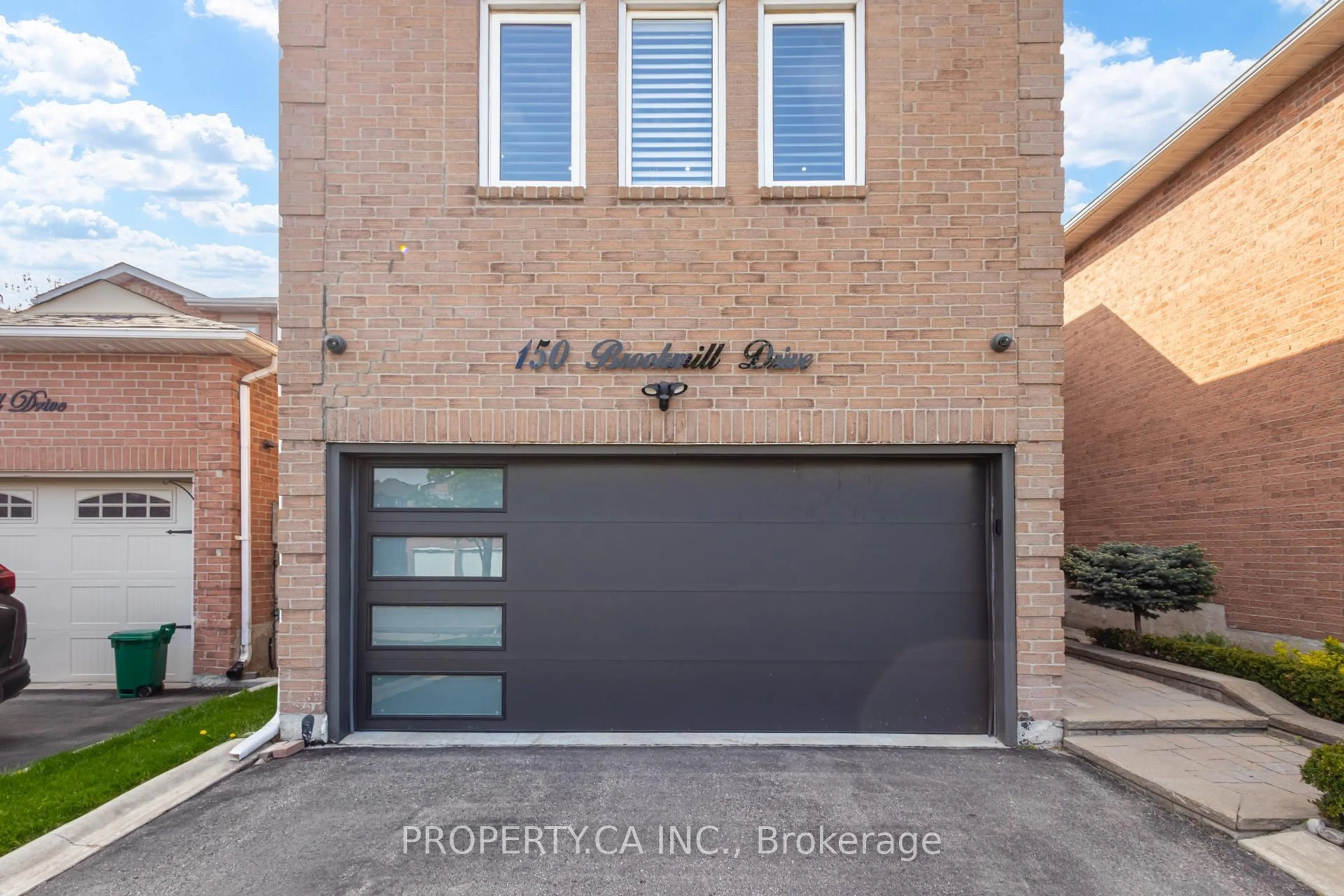 Home with brick exterior material, street for 150 Brookmill Dr, Vaughan Ontario L4J 6M2