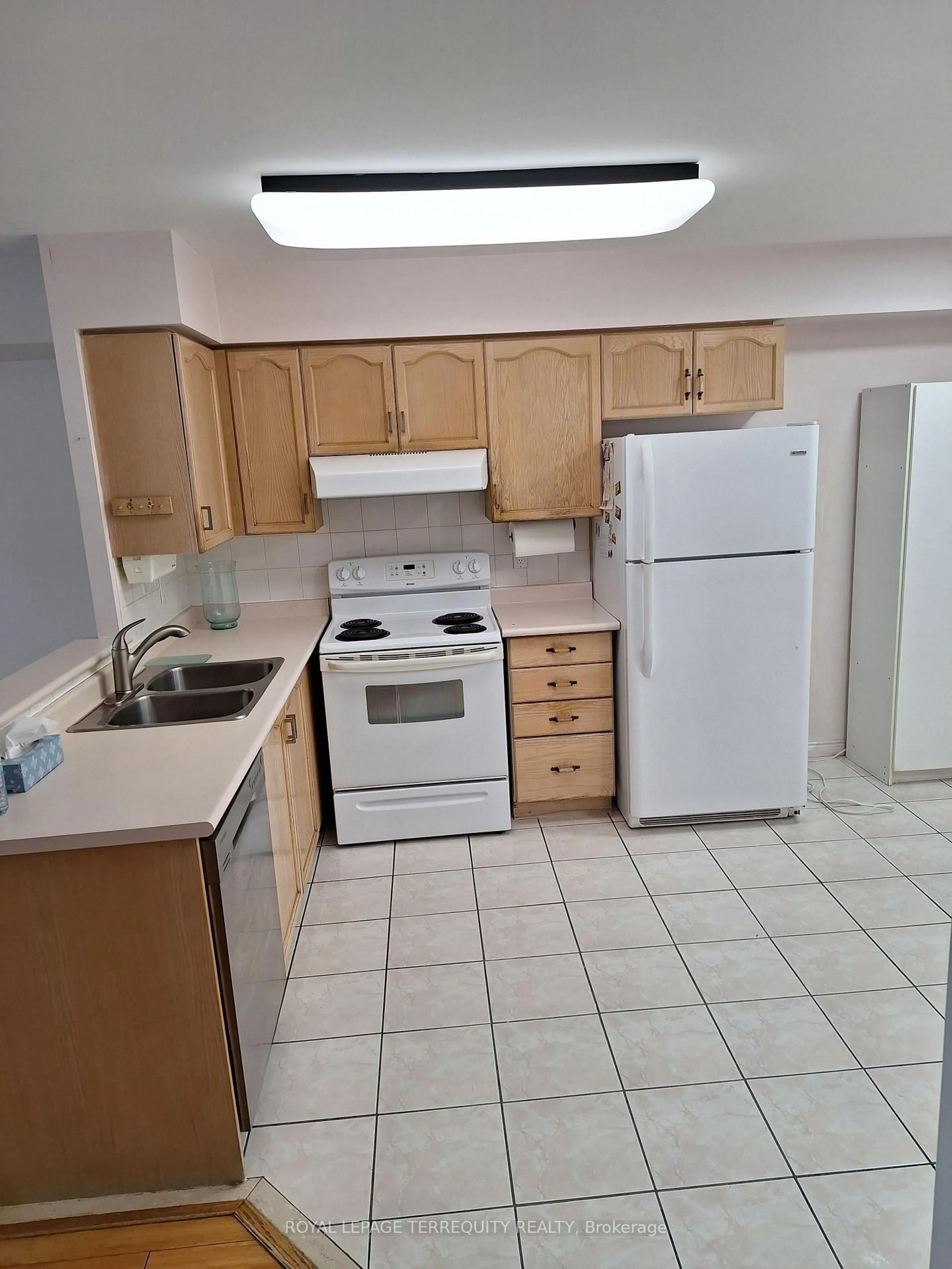 Standard kitchen, unknown for 850 Steeles Ave #901, Vaughan Ontario L4J 8E7