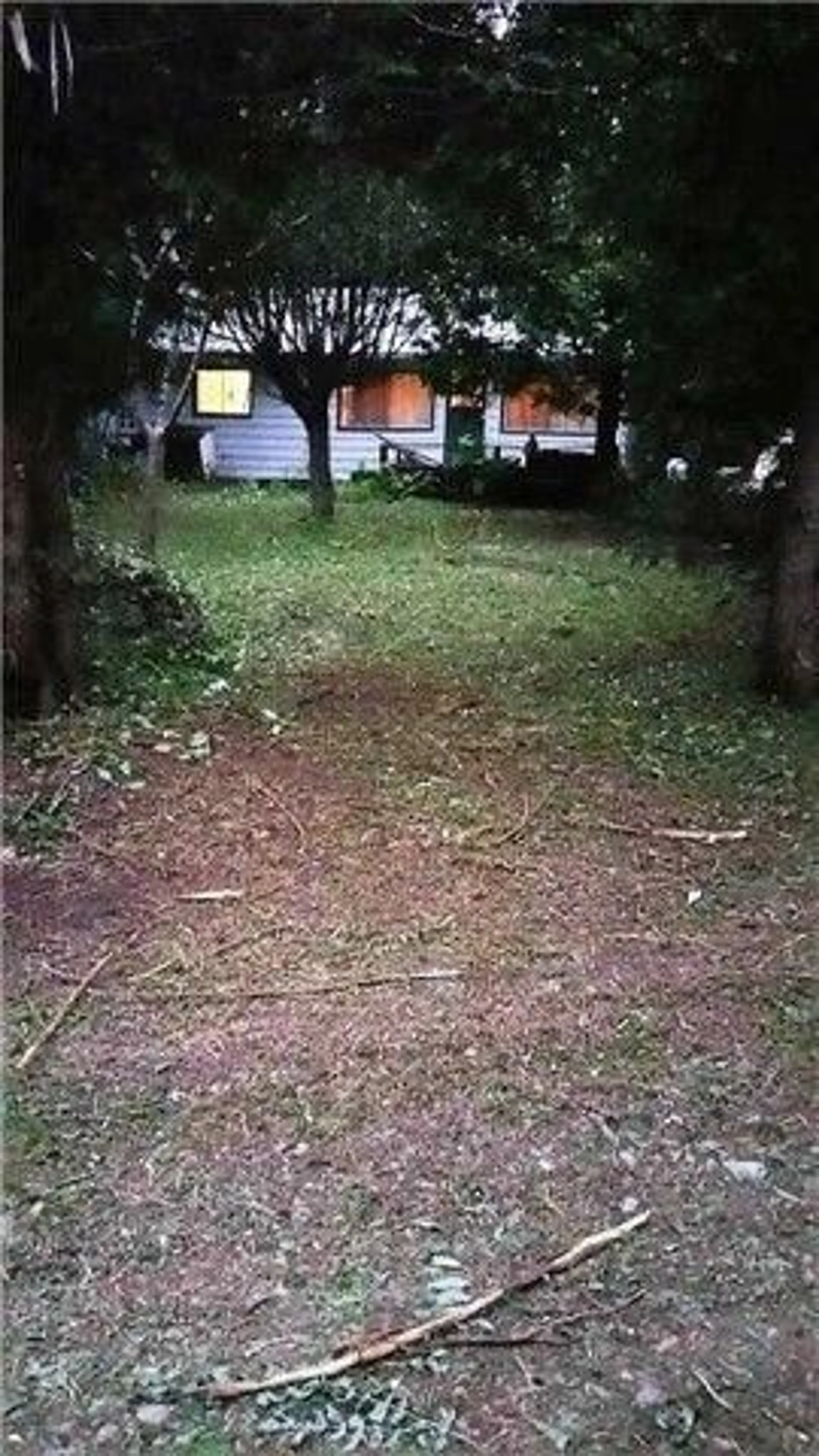 Blurry image for 91 Snake Island Rd, Georgina Islands Ontario L0E 1R0
