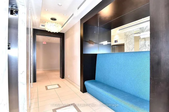 9600 Yonge St #912, Richmond Hill 4