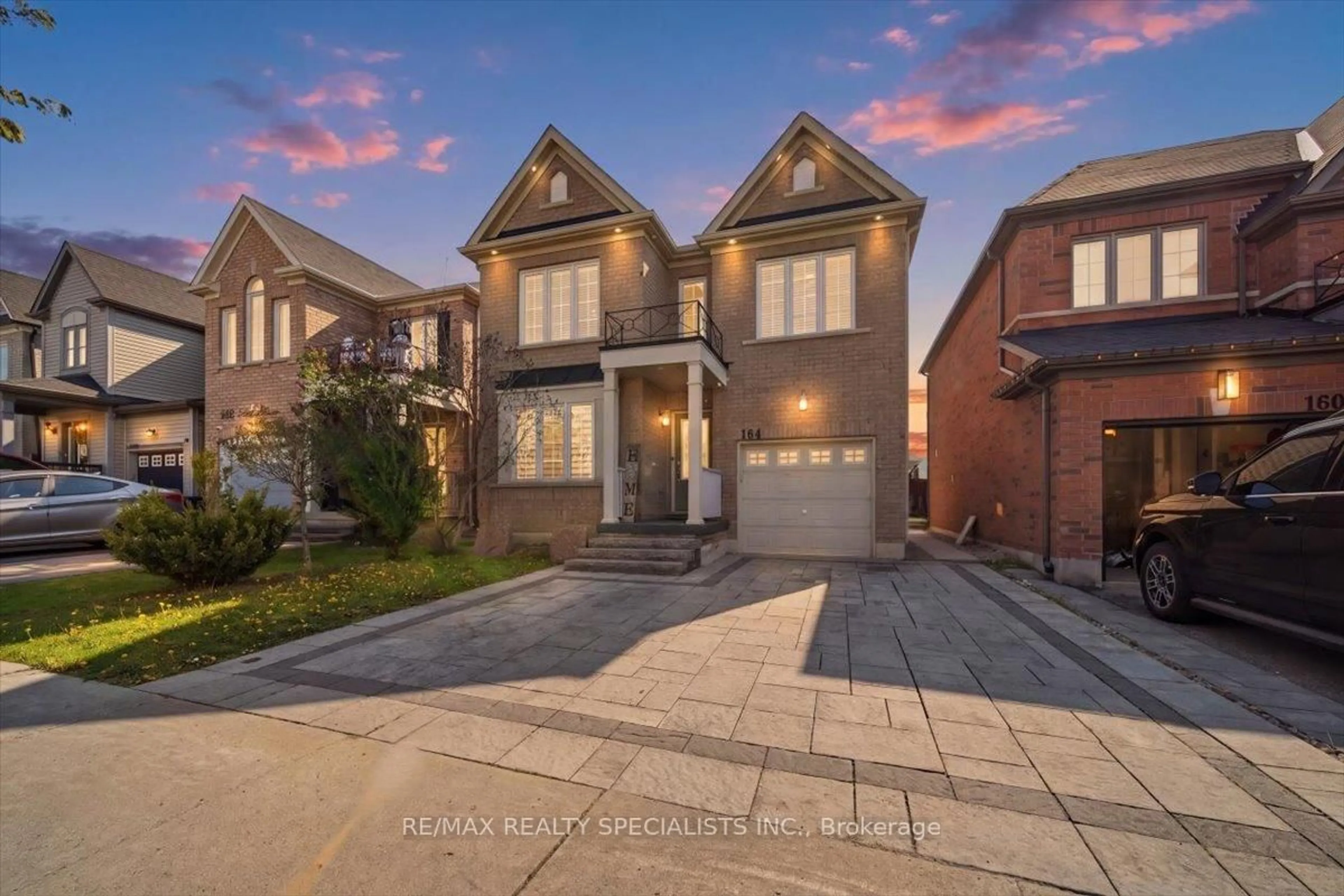 Home with brick exterior material, street for 164 Webb St, Bradford West Gwillimbury Ontario L3Z 0P8