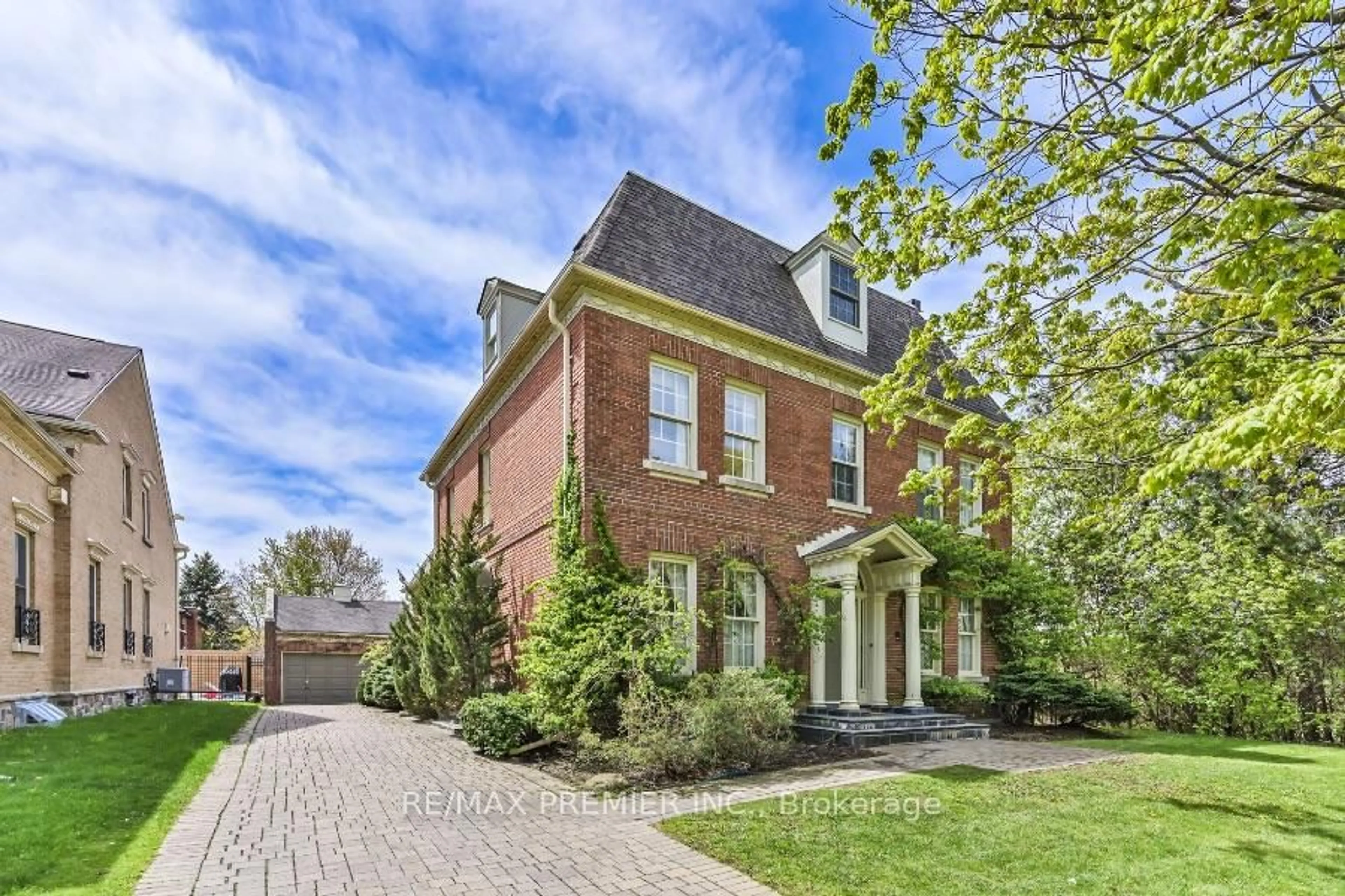 Home with brick exterior material, street for 25 Highgrove Cres, Richmond Hill Ontario L4C 7W9