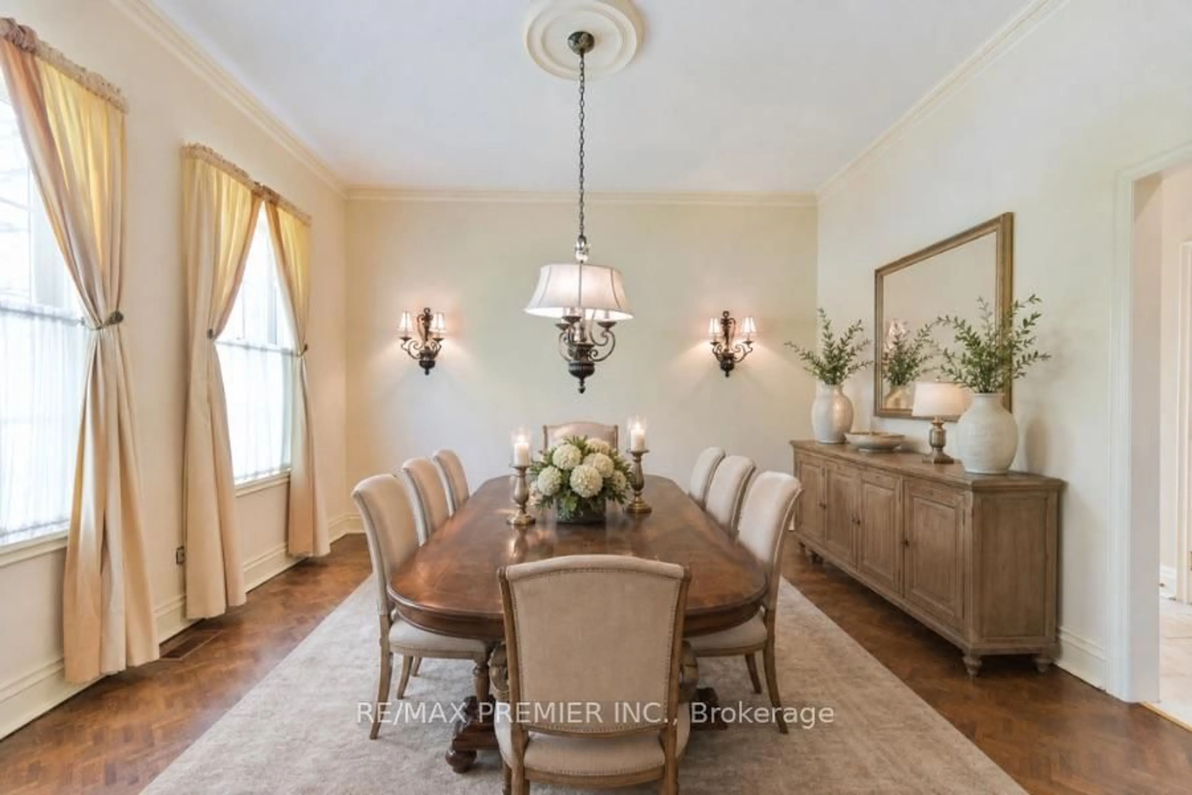 Dining room, unknown for 25 Highgrove Cres, Richmond Hill Ontario L4C 7W9