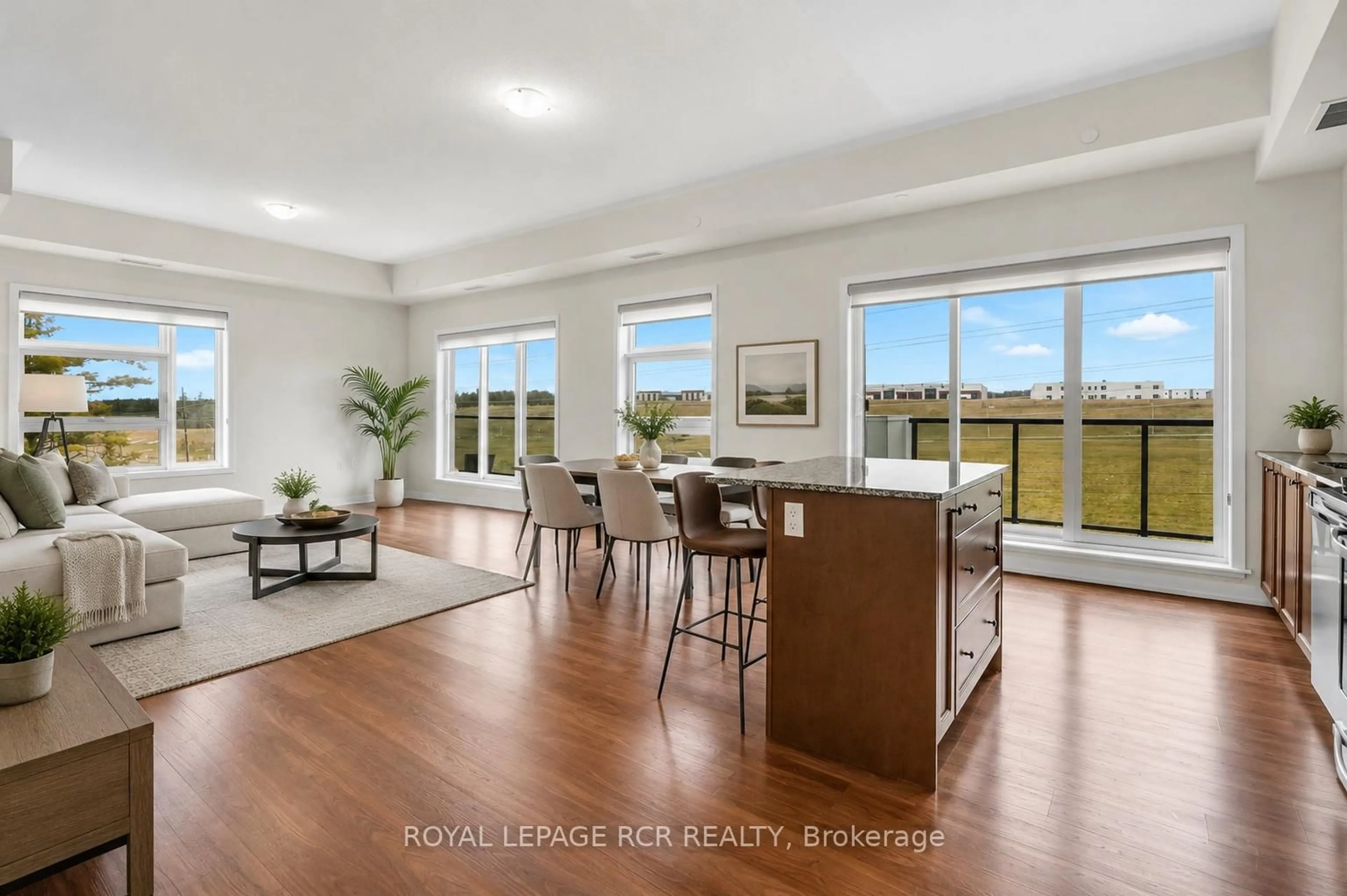 Open concept kitchen, unknown for 555 William Graham Dr #413, Aurora Ontario L4G 3H9