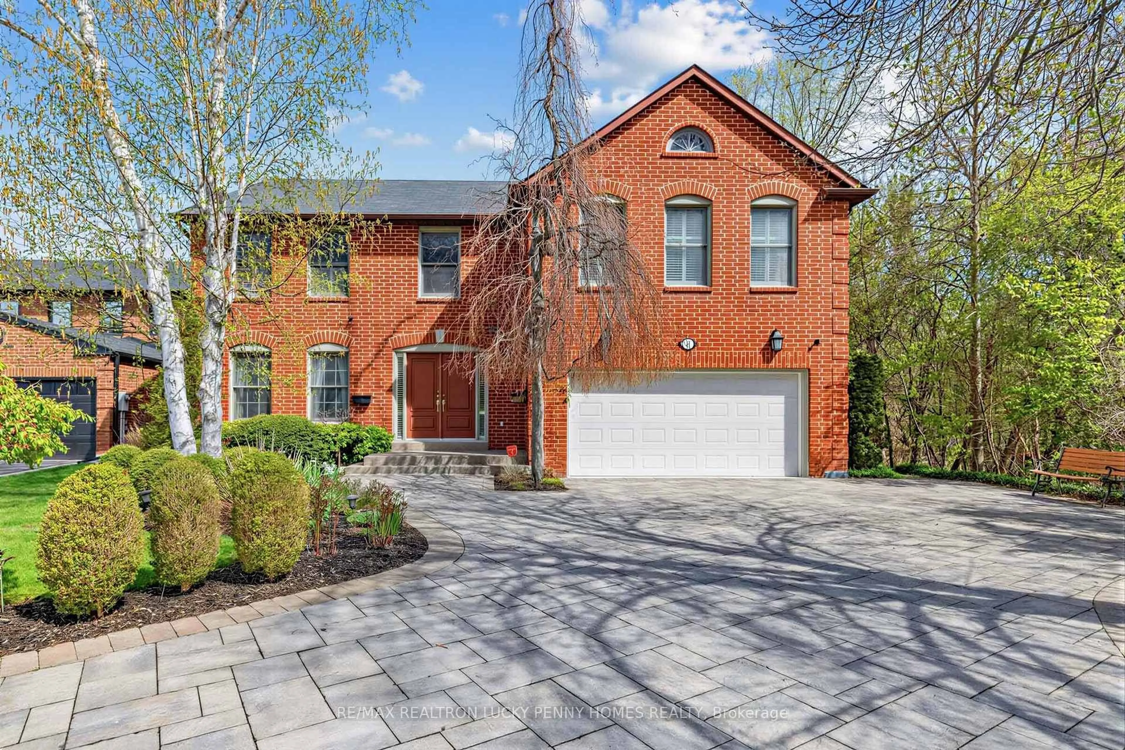 Home with brick exterior material, street for 8 Goodmills Crt, Markham Ontario L3R 7M2