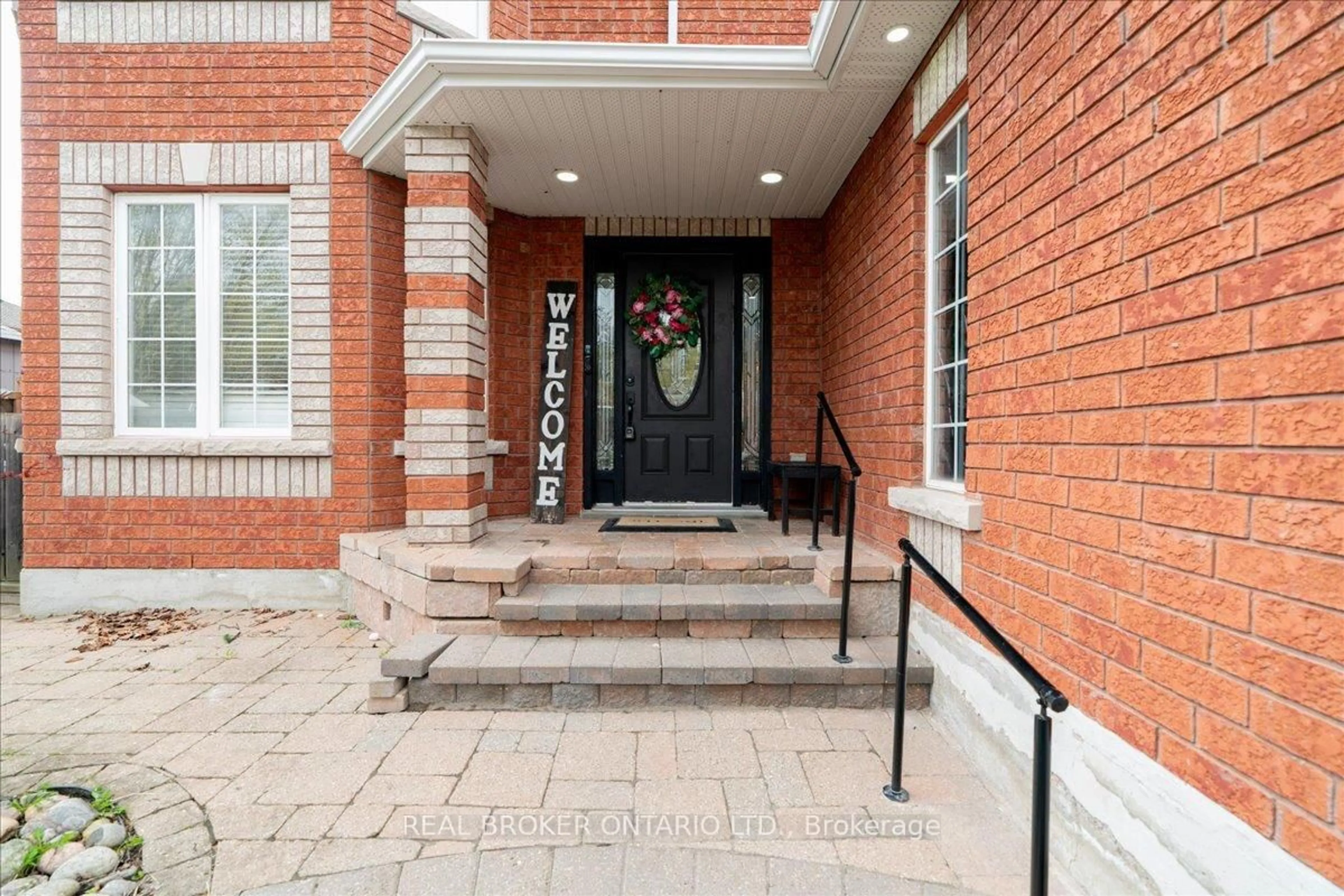 Unknown for 2282 Jack Cres, Innisfil Ontario L9S 2C8