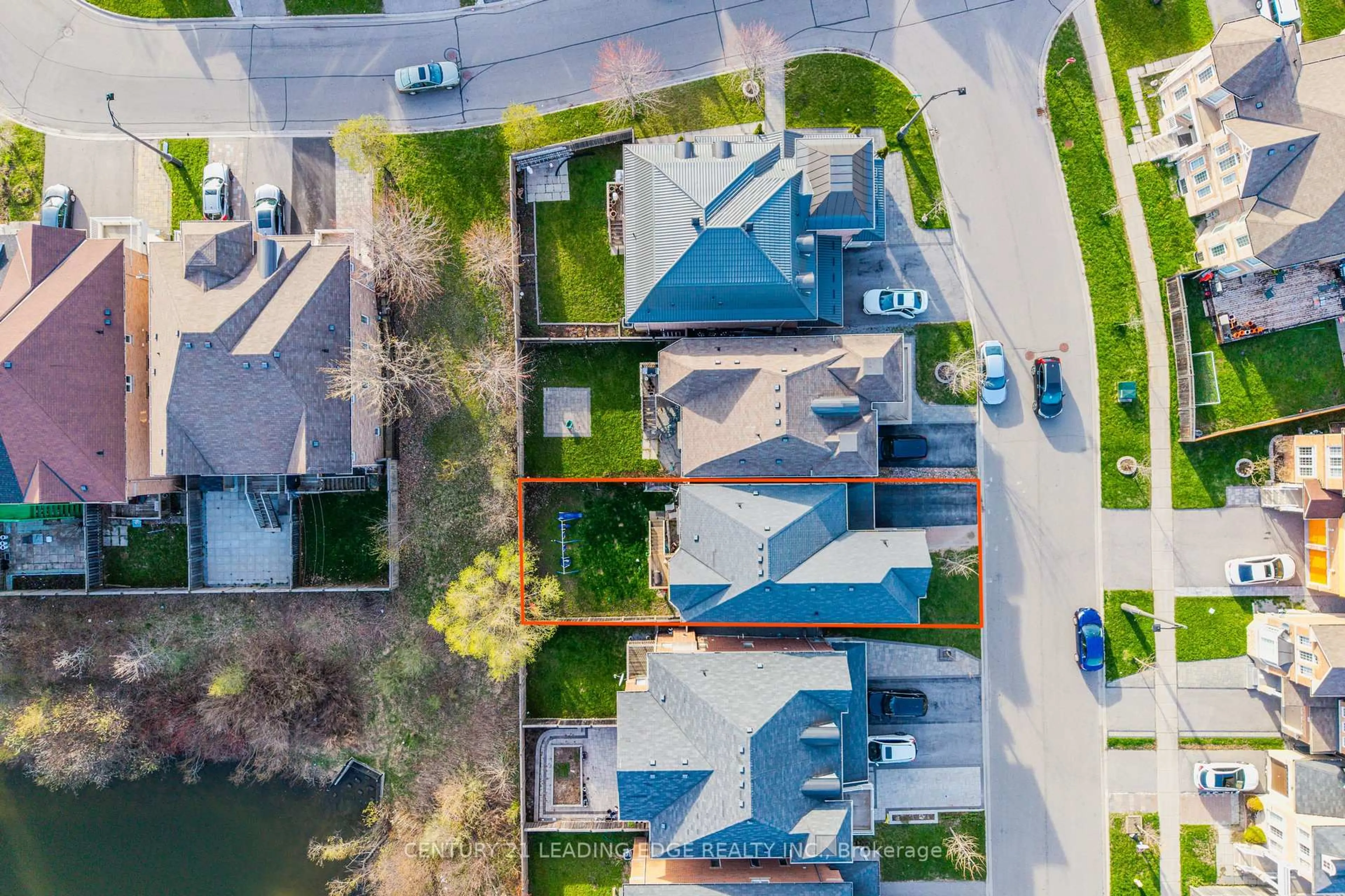 A pic from outside/outdoor area/front of a property/back of a property/a pic from drone, street for 5 Gooseman Cres, Markham Ontario L6B 0S6