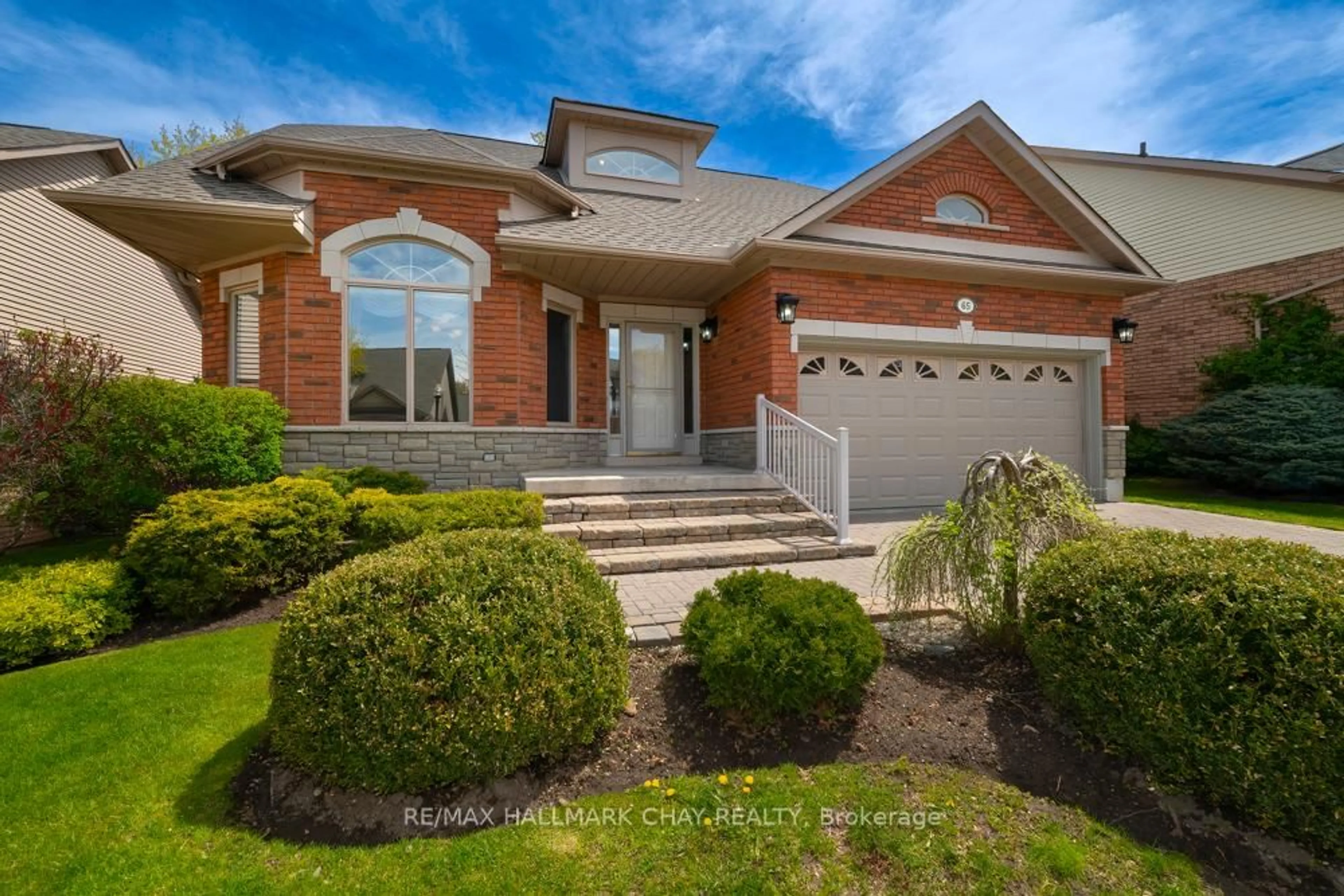 Home with brick exterior material, street for 65 Sunset Blvd, New Tecumseth Ontario L9R 1Y8