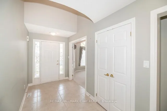65 Sunset Blvd, New Tecumseth 3