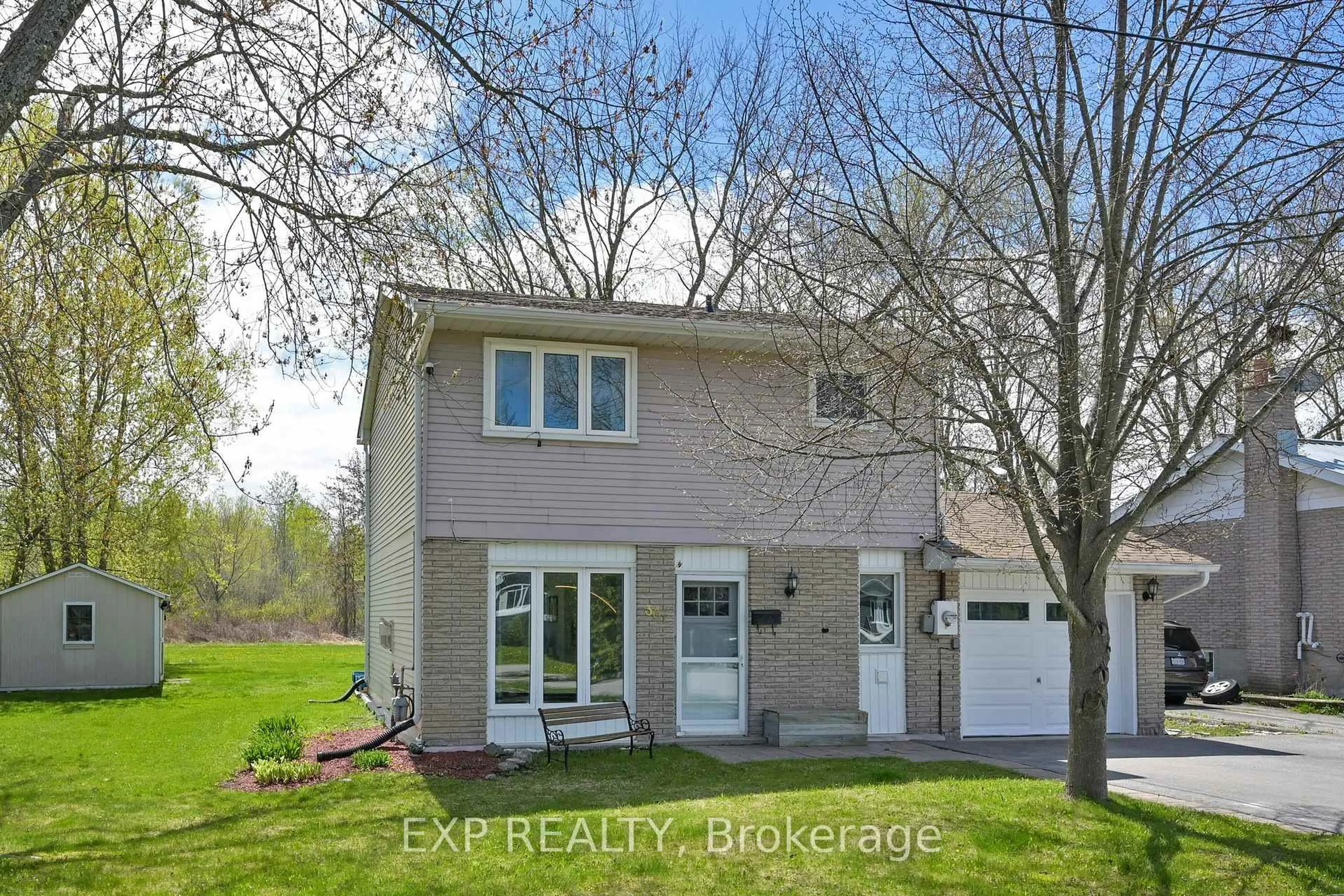 Home with vinyl exterior material, street for 367 Adeline Dr, Georgina Ontario L4P 3C4
