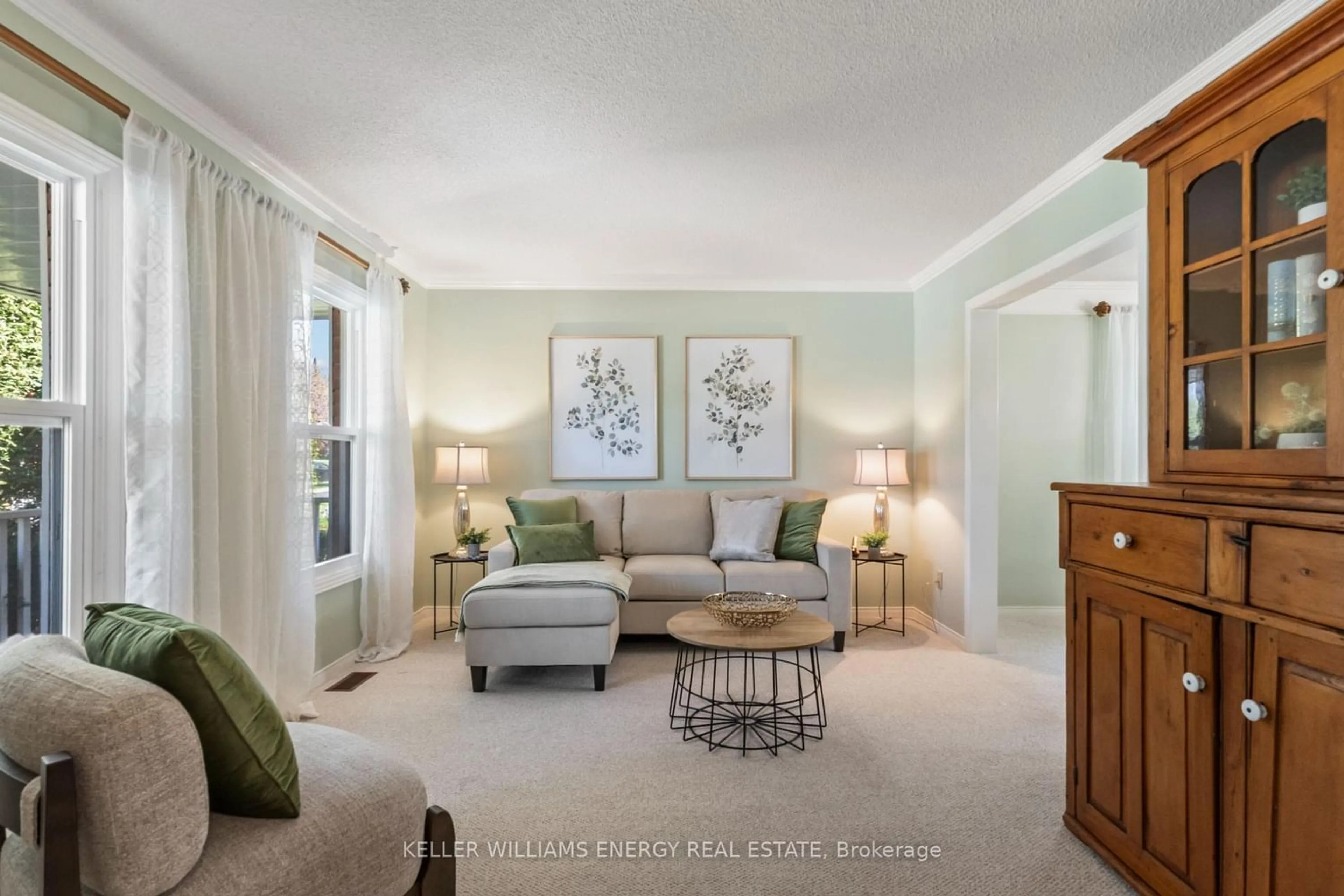Living room with furniture, unknown for 74 Centre Rd, Uxbridge Ontario L9P 1A4