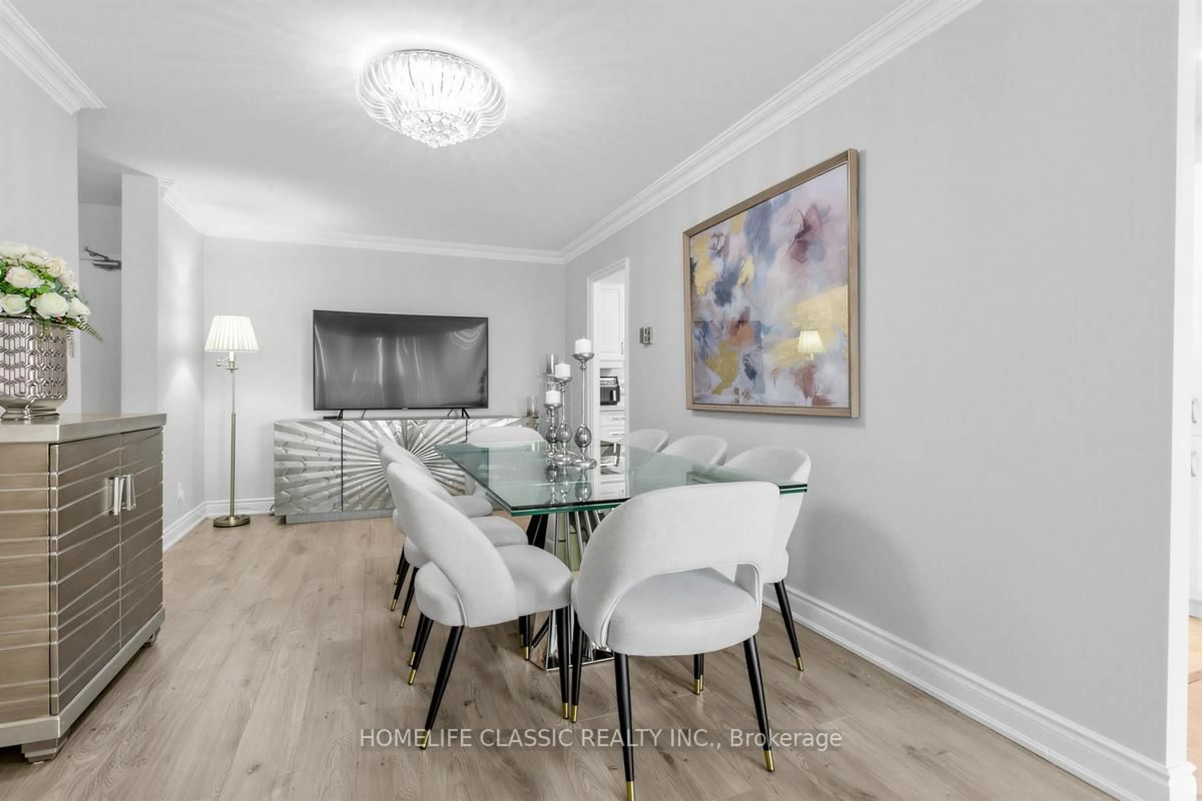 Dining room, wood/laminate floor for 40 Baif Blvd #803, Richmond Hill Ontario L4C 5M9