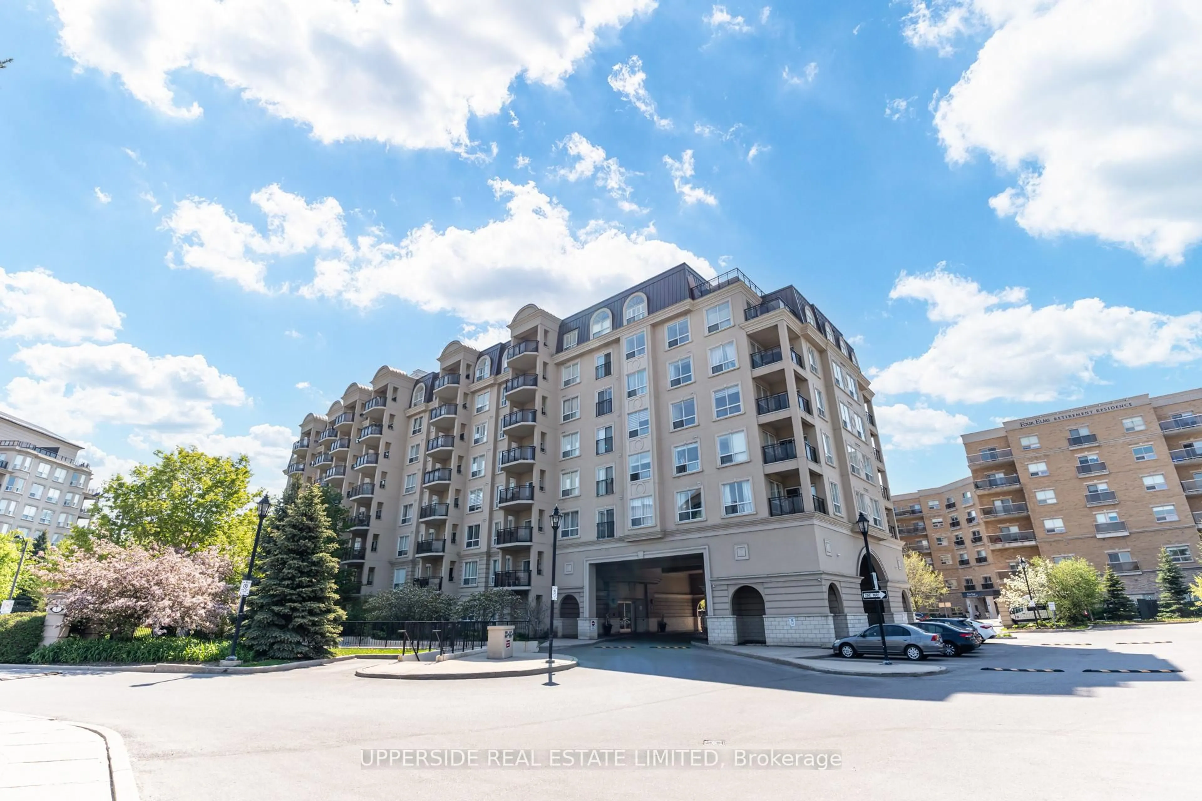 Unknown for 1 Maison Parc Crt #405, Vaughan Ontario L4J 9K1