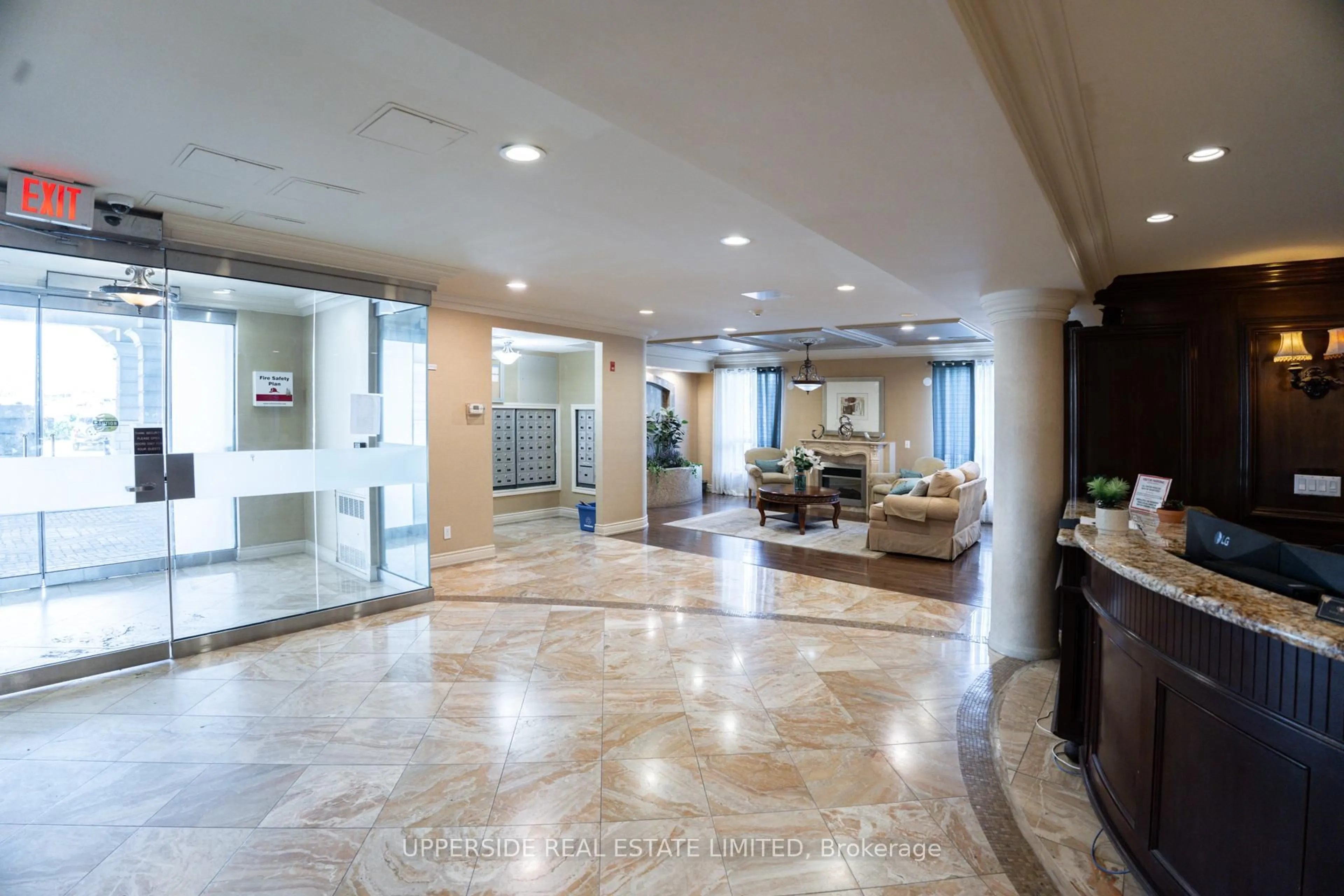 Lobby for 1 Maison Parc Crt #405, Vaughan Ontario L4J 9K1
