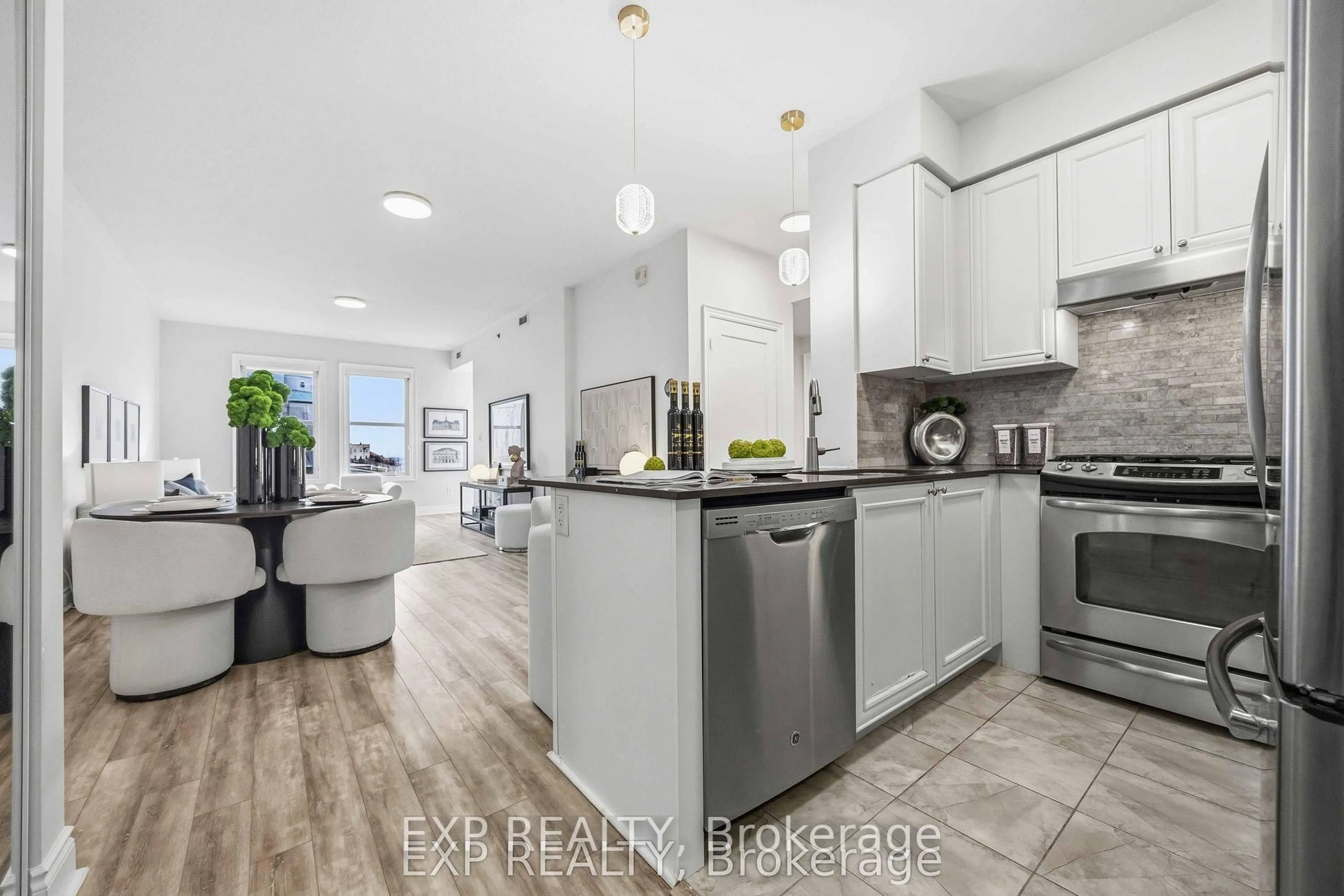 Open concept kitchen, ceramic/tile floor for 28 Prince Regent St #211, Markham Ontario L6C 0V5