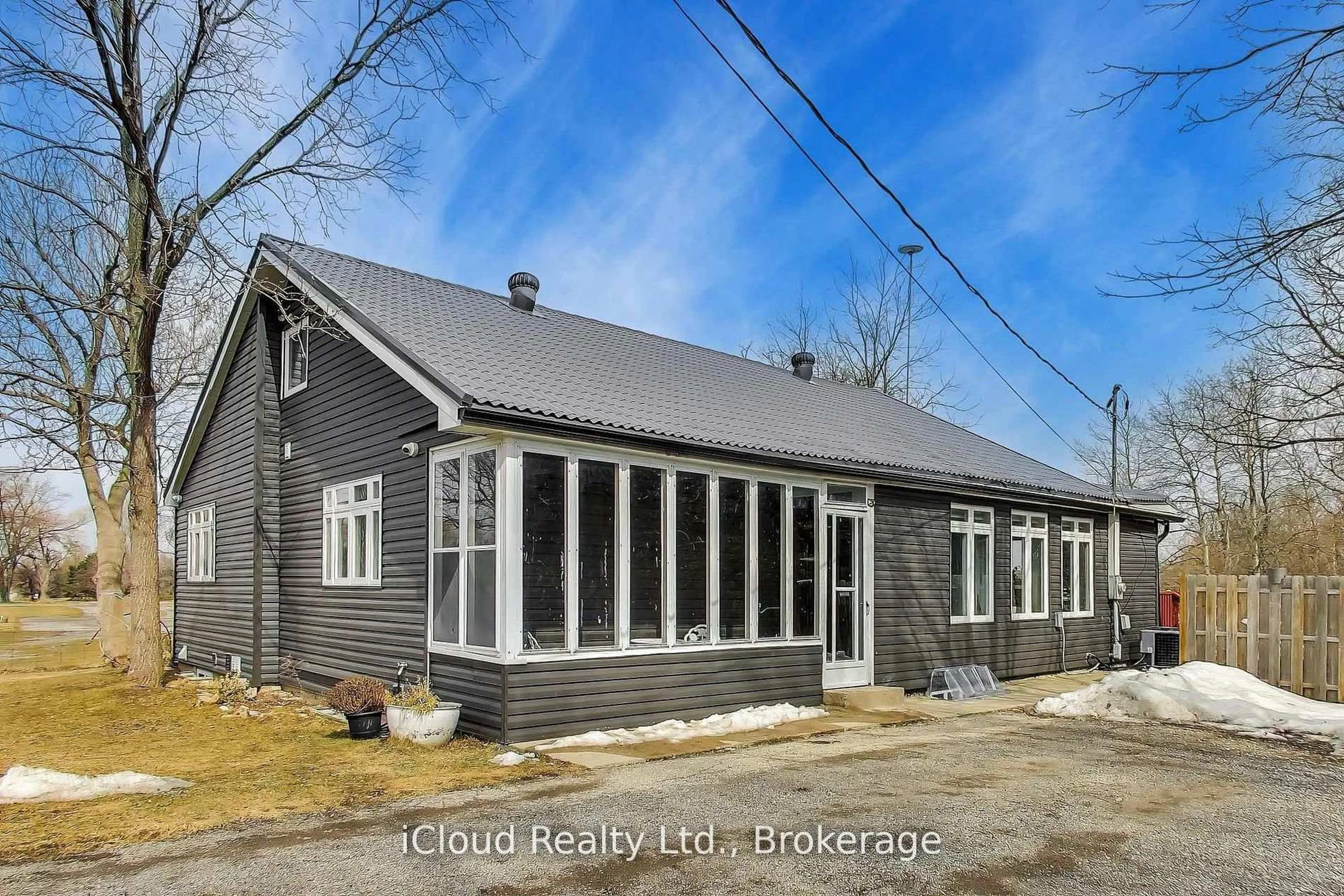 Unknown for 16175 Jane St, King Ontario L7B 0G3