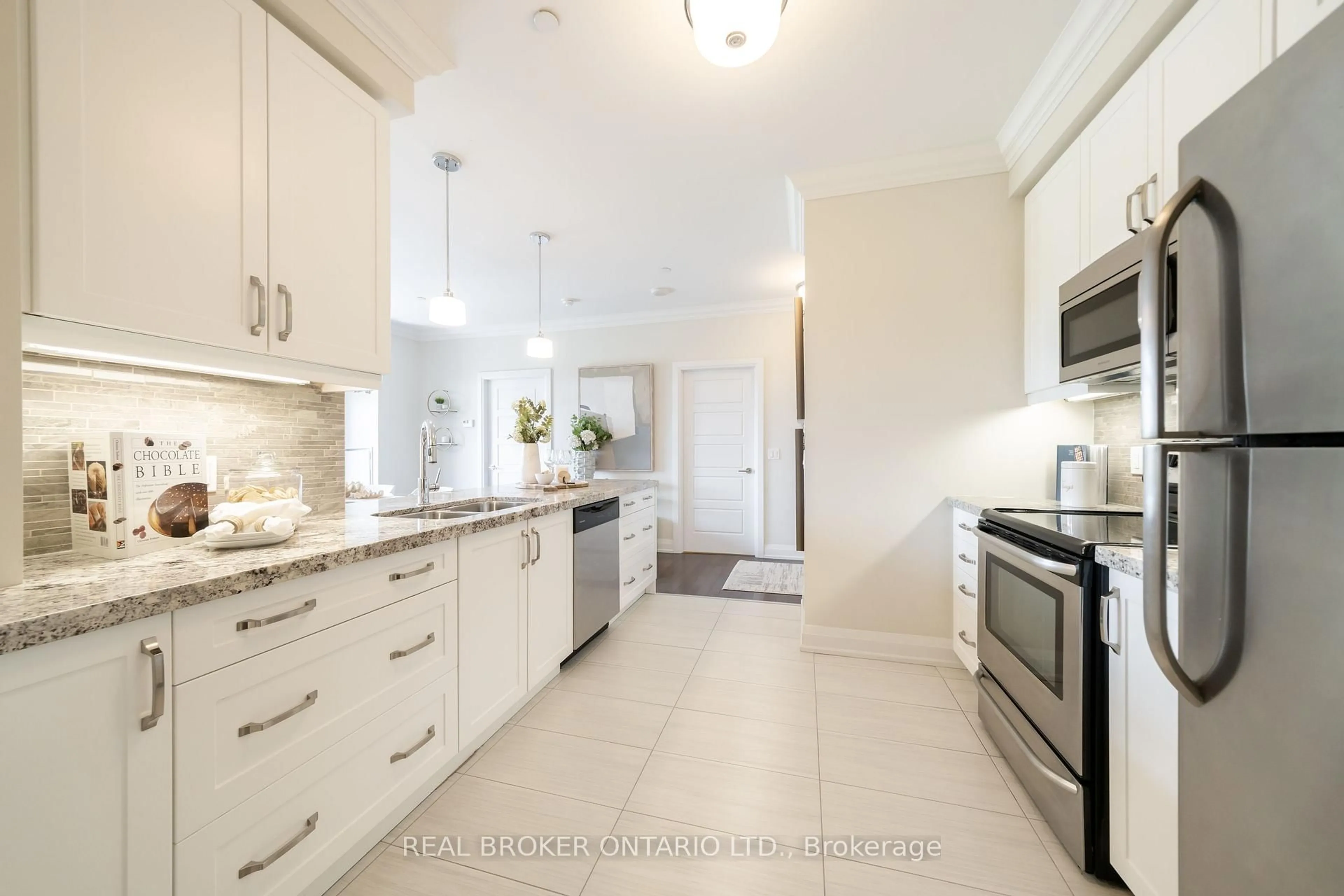 Contemporary kitchen, ceramic/tile floor for 7 Bond Cres #205, Richmond Hill Ontario L4E 1E6