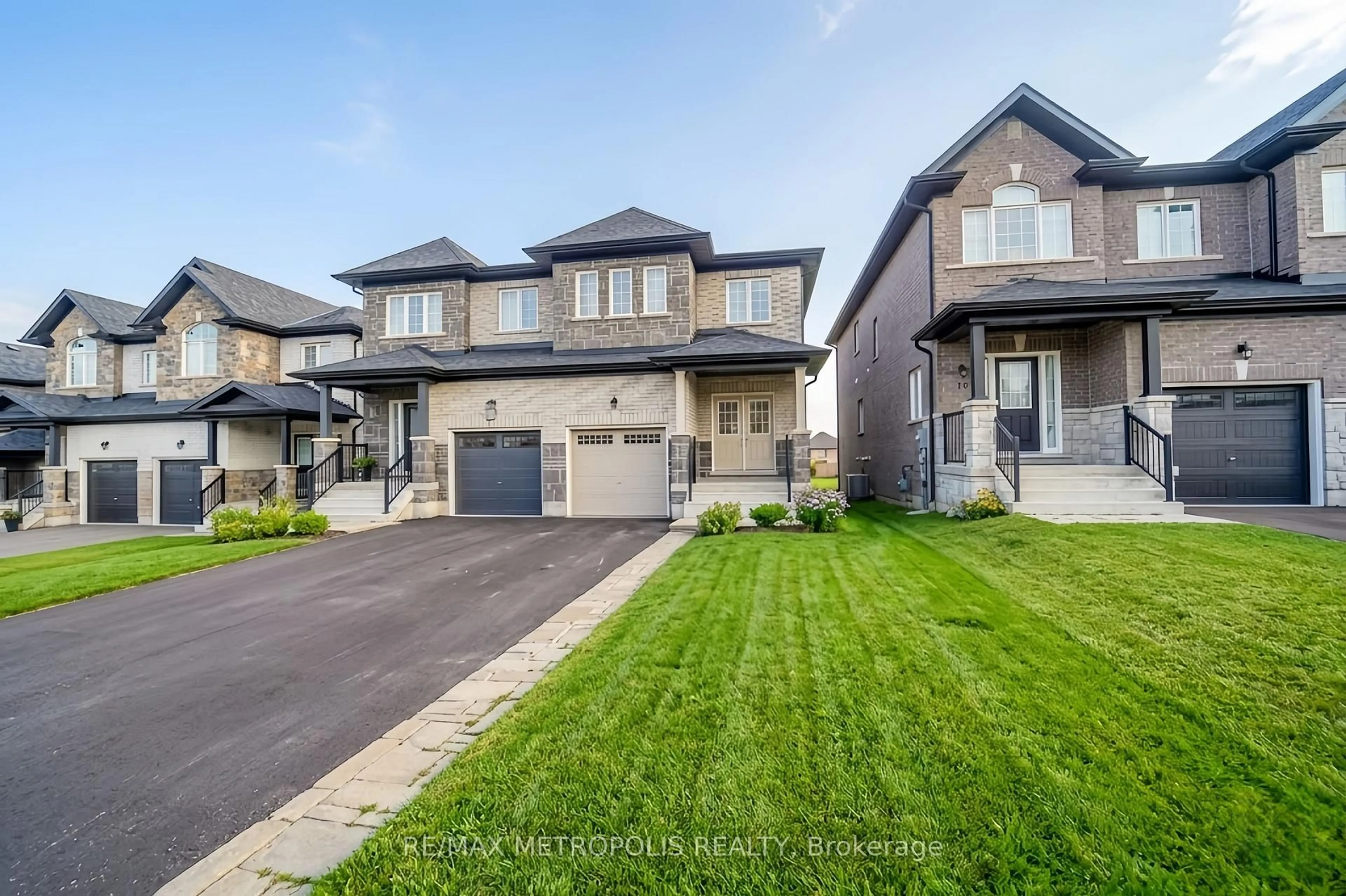 Unknown for 22 Haskins Cres, Georgina Ontario L4P 0H4
