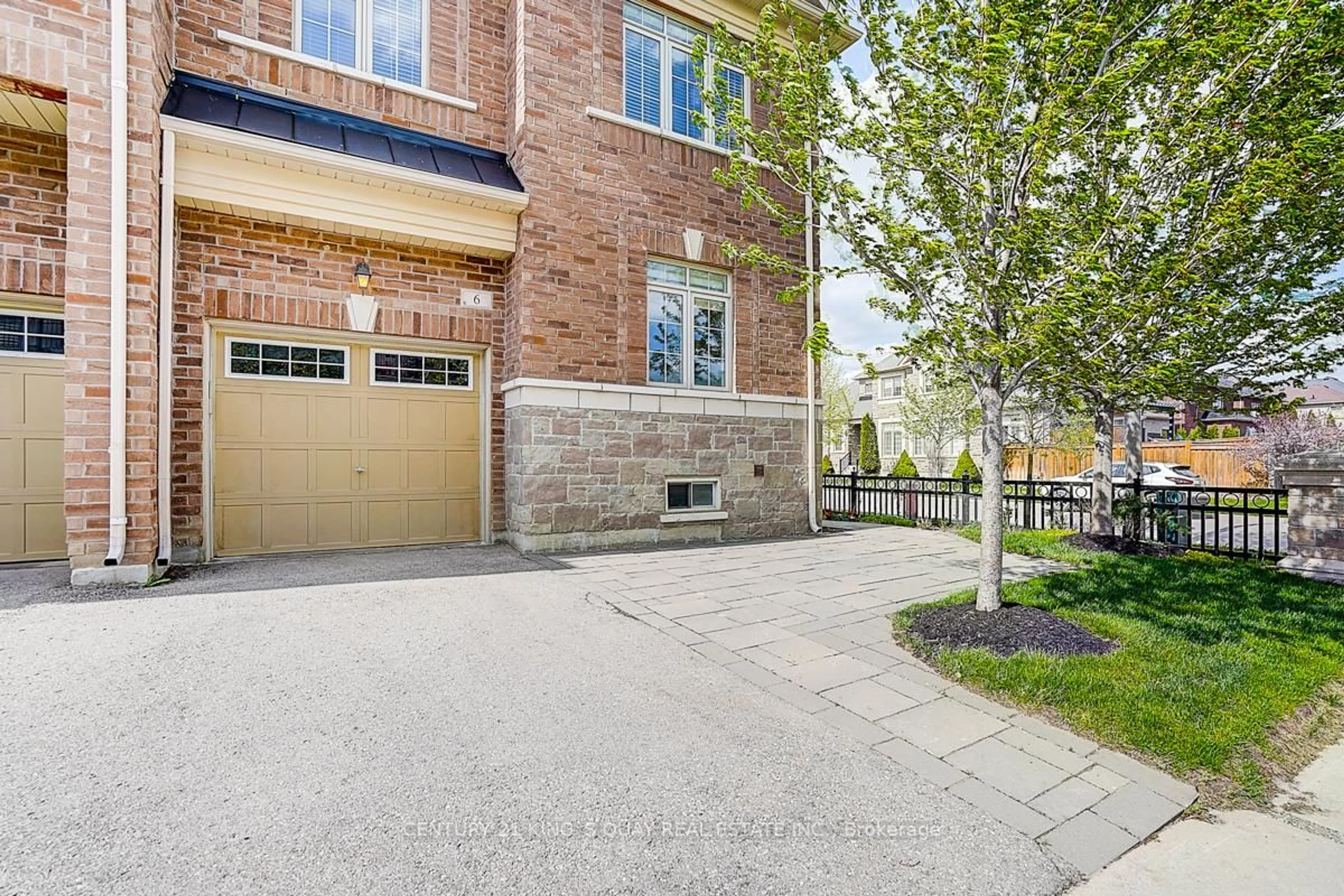 Unknown for 6 Ruffle Lane, Richmond Hill Ontario L4E 0W3