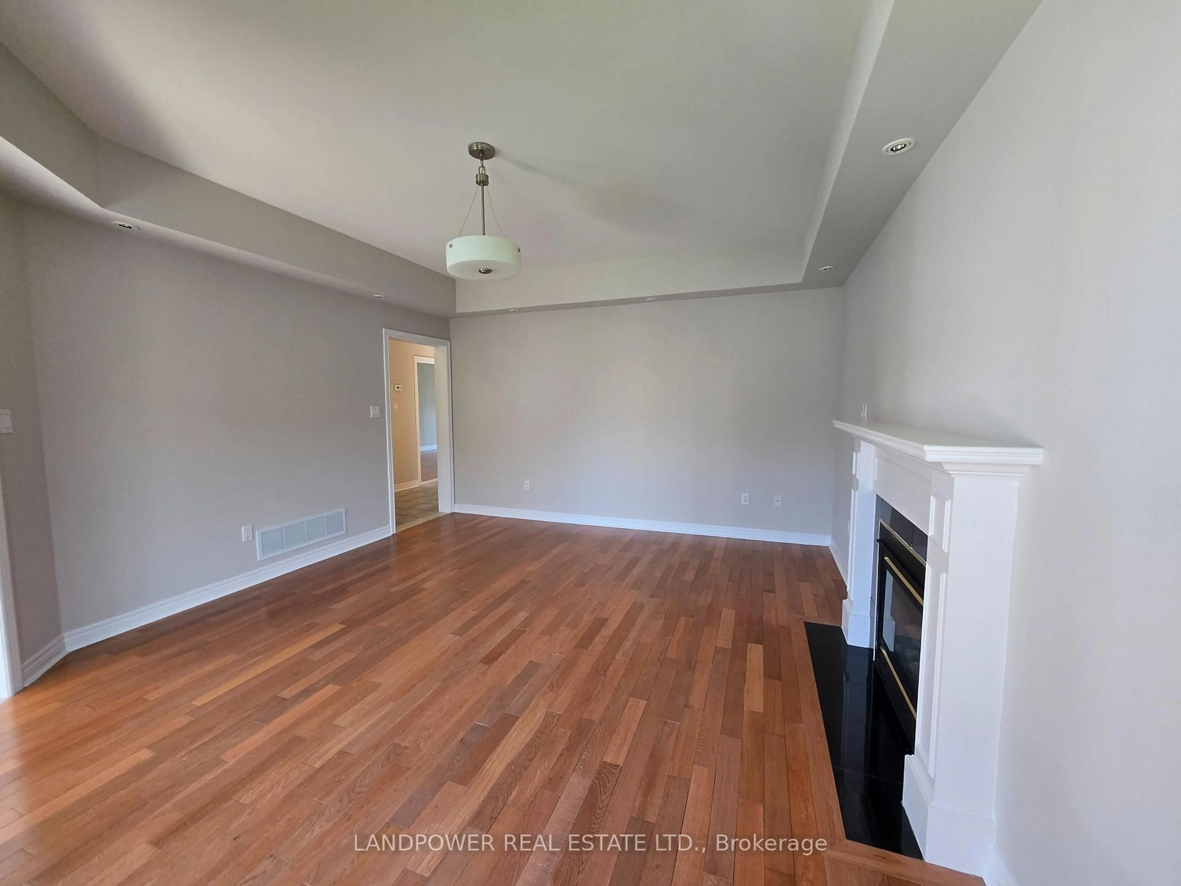 A pic of a room for 60 Valleyford Ave, Richmond Hill Ontario L4C 0A6