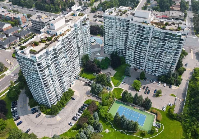 7300 Yonge St #1407, Vaughan 3