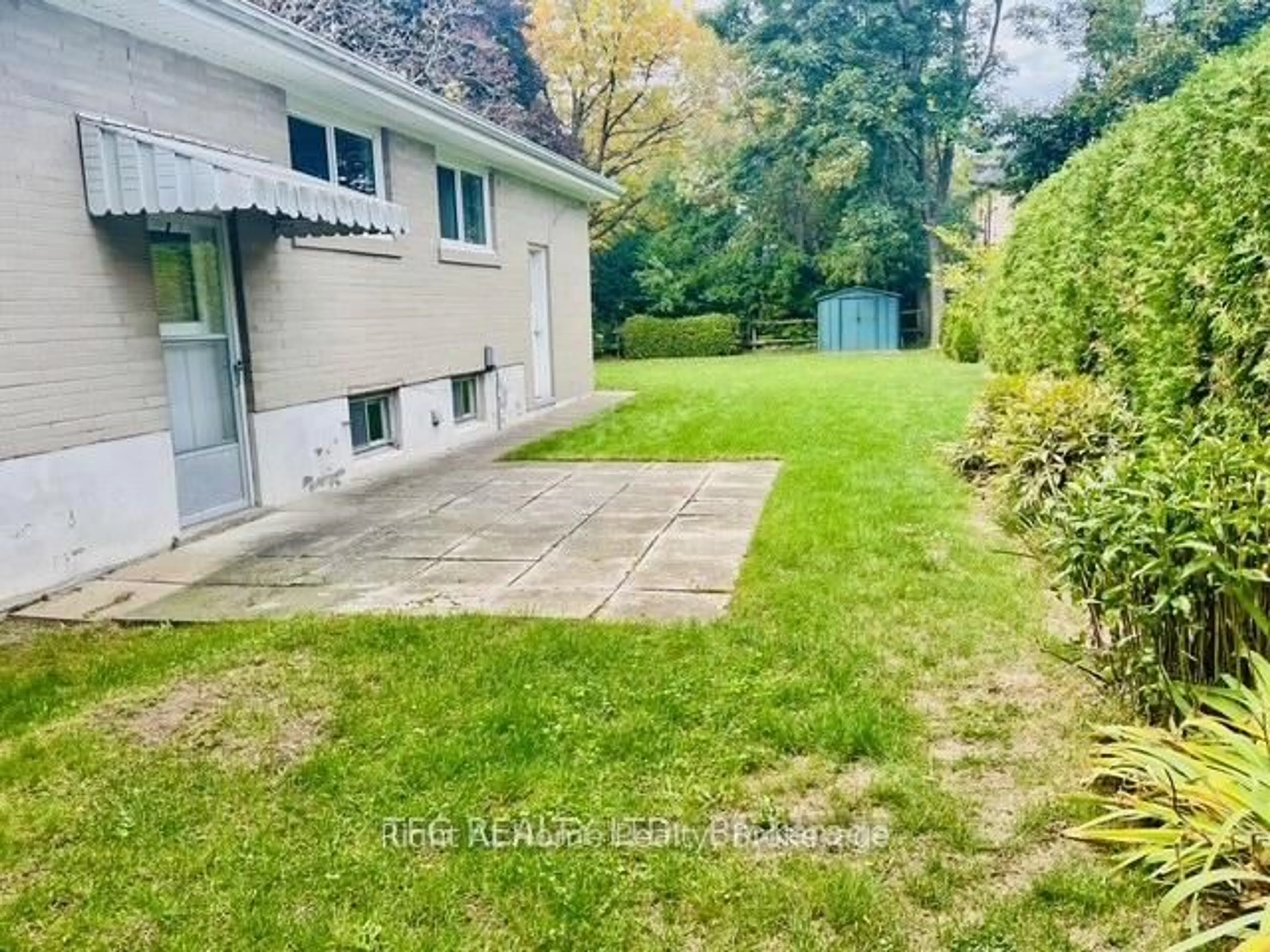 A pic from outside/outdoor area/front of a property/back of a property/a pic from drone, street for 6 Galsworthy Dr, Markham Ontario L3P 1S8