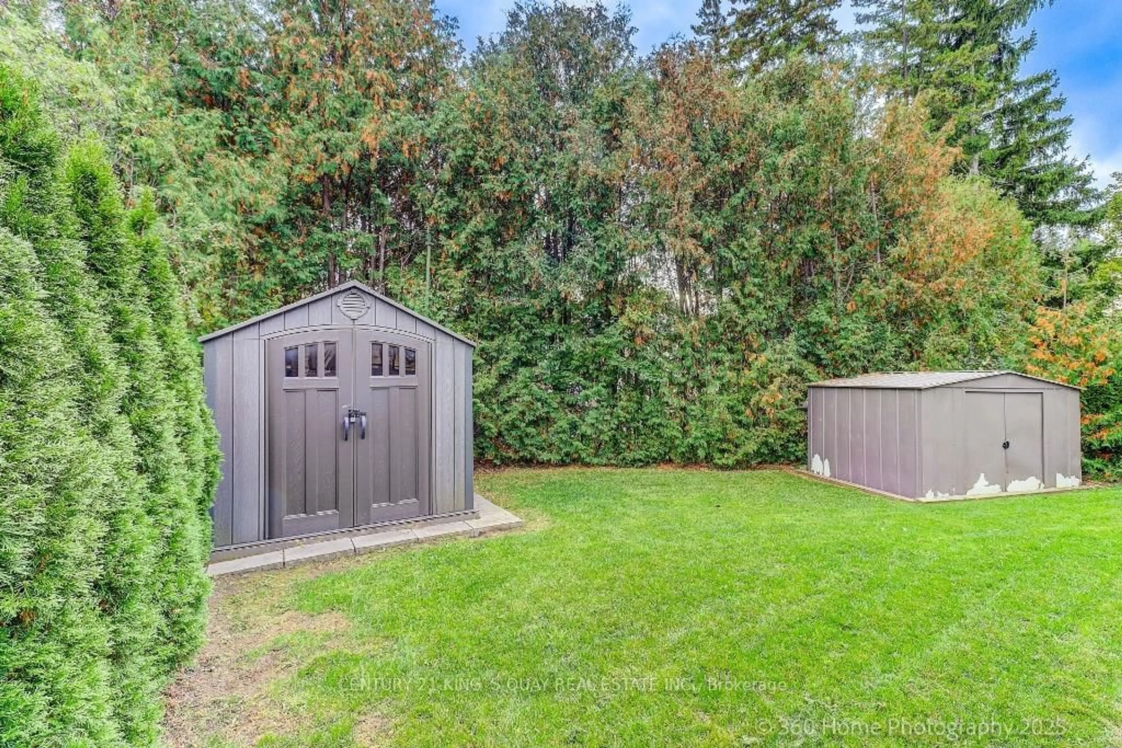 Shed for 386 Alper St, Richmond Hill Ontario L4C 2Z4