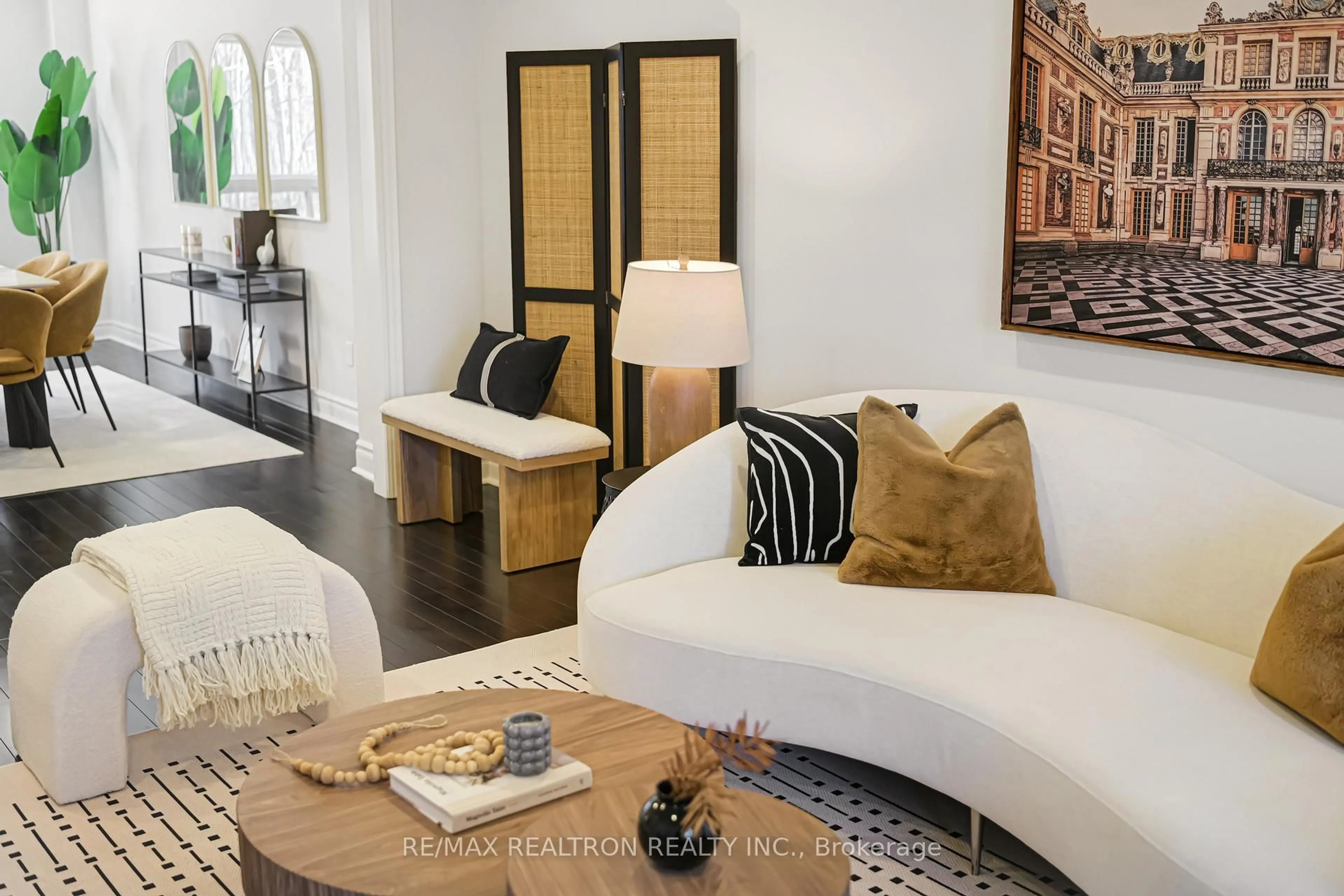 Living room with furniture, unknown for 78 Soho Cres, Markham Ontario L3P 7H4