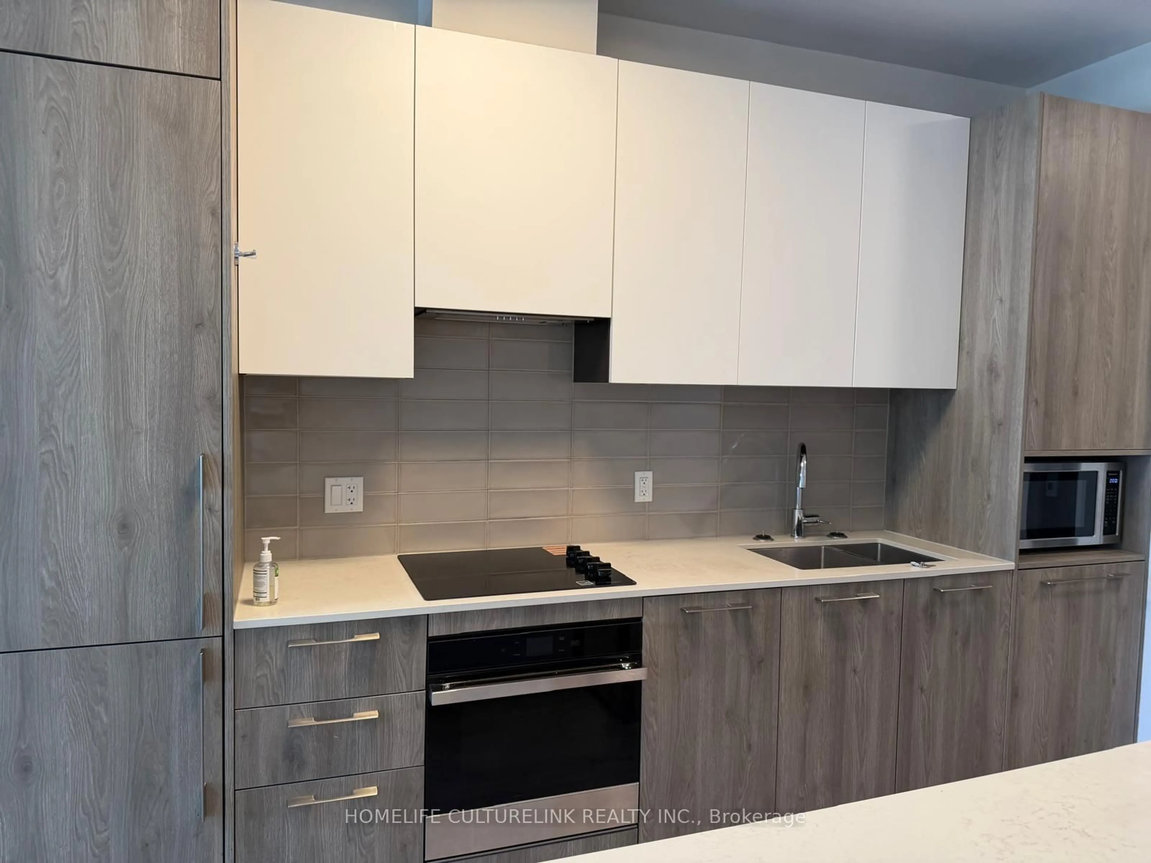 Standard kitchen, unknown for 38 Water Walk Dr #321, Markham Ontario L3R 6M8