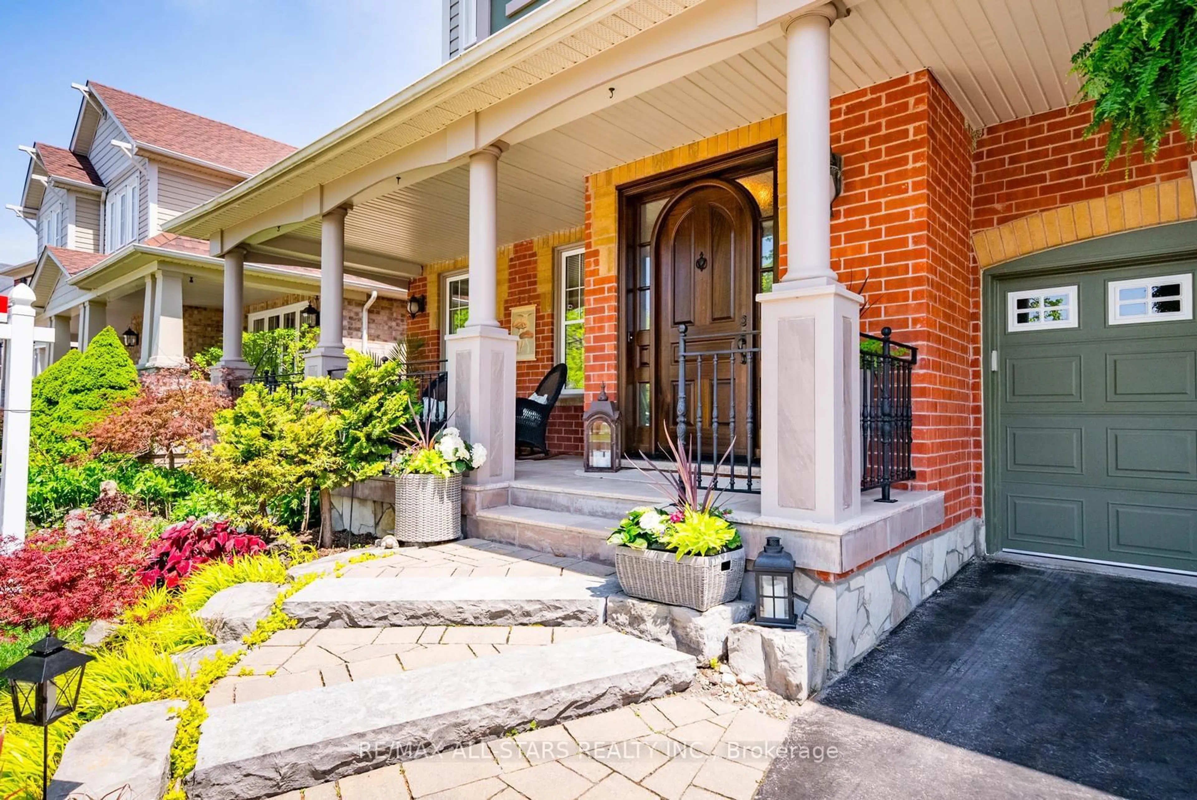 Home with brick exterior material, street for 53 Grice Circ, Whitchurch-Stouffville Ontario L4A 0V7