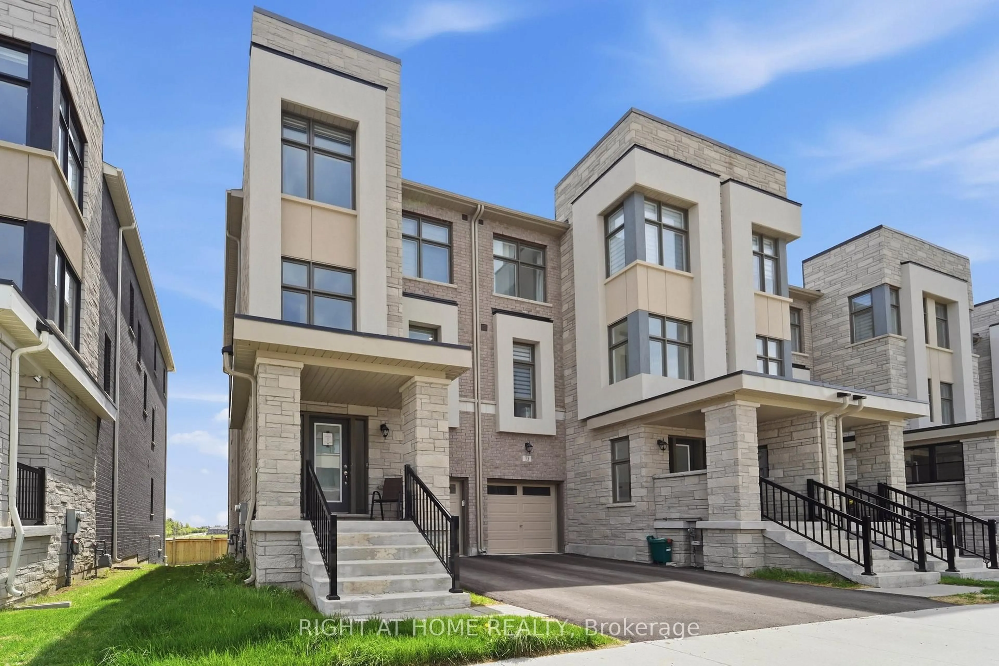 Home with brick exterior material, unknown for 75 Puisaya Dr, Richmond Hill Ontario L4E 1L2
