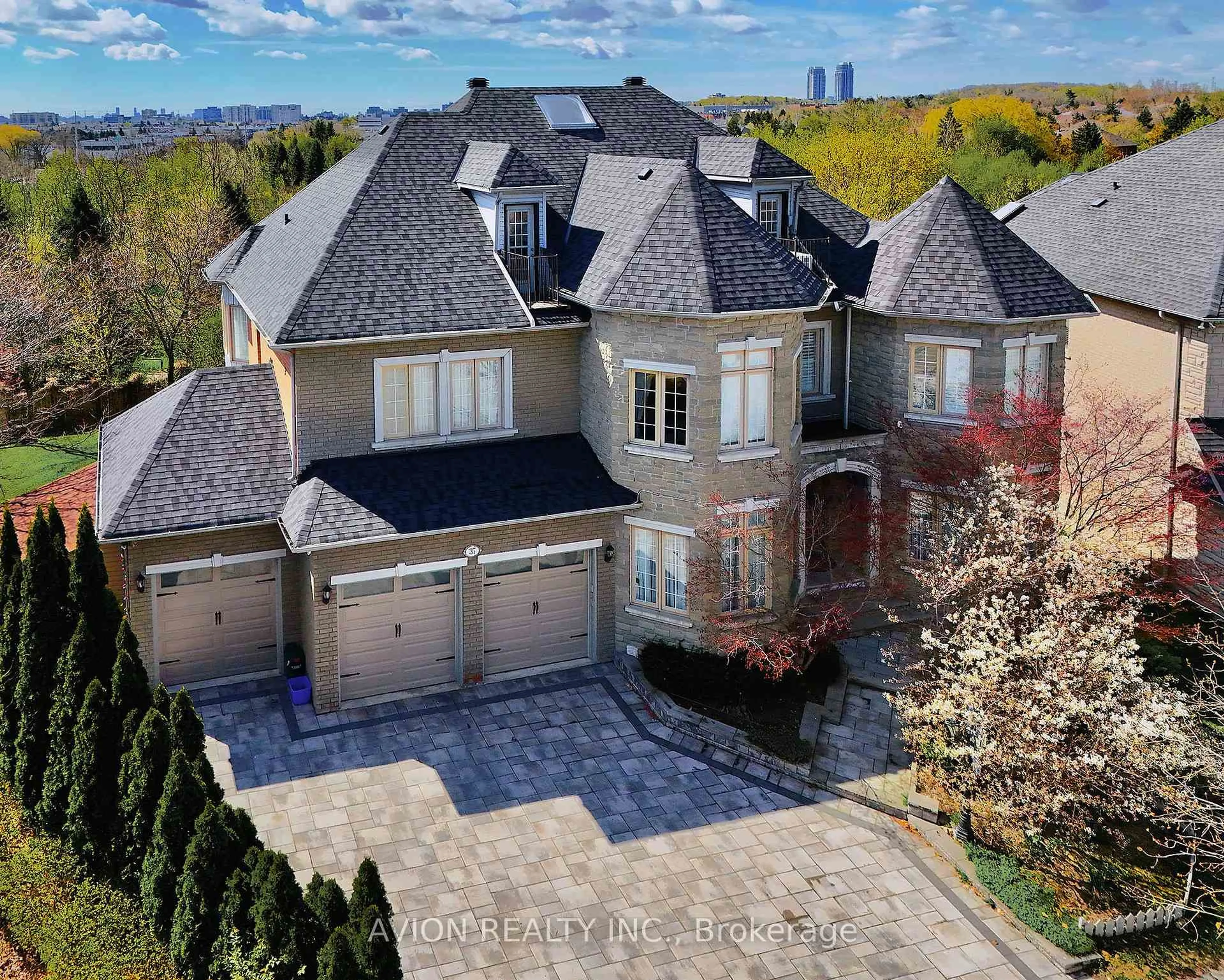 Unknown for 37 Frybrook Cres, Richmond Hill Ontario L4B 4B9