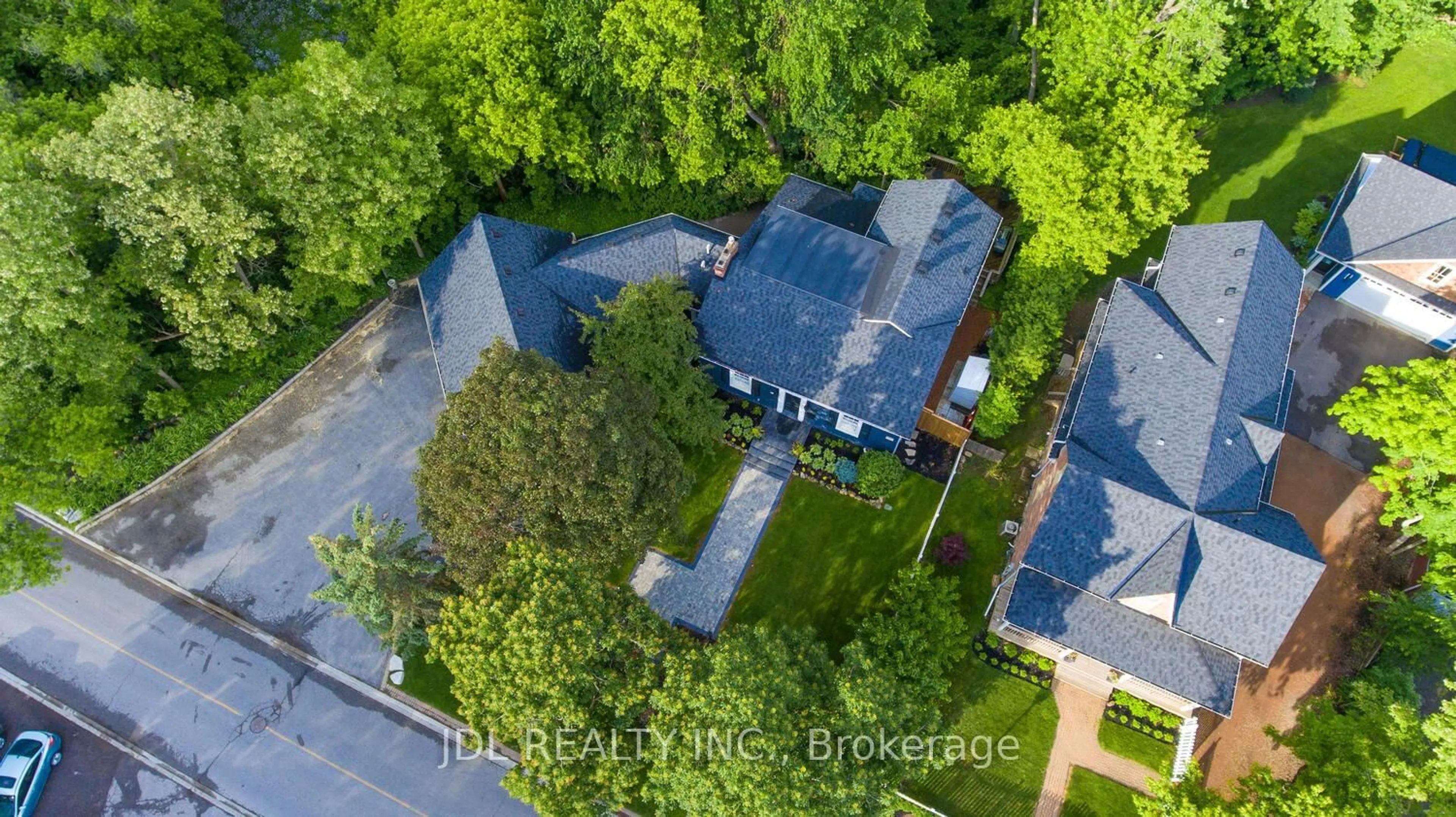 A pic from outside/outdoor area/front of a property/back of a property/a pic from drone, street for 145 Main St, Markham Ontario L3R 2G7