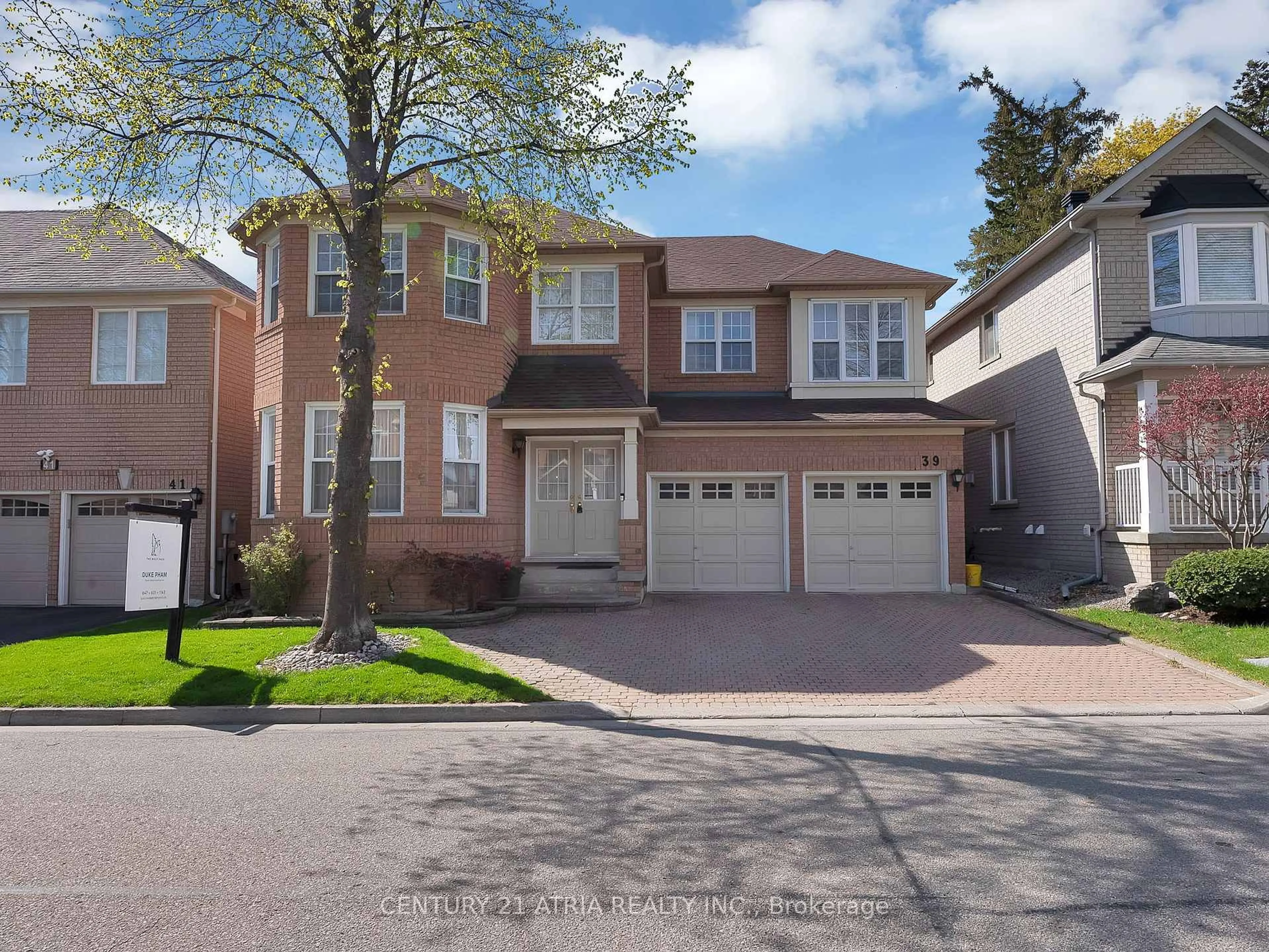 Unknown for 39 Saxony Dr, Markham Ontario L6C 2G6