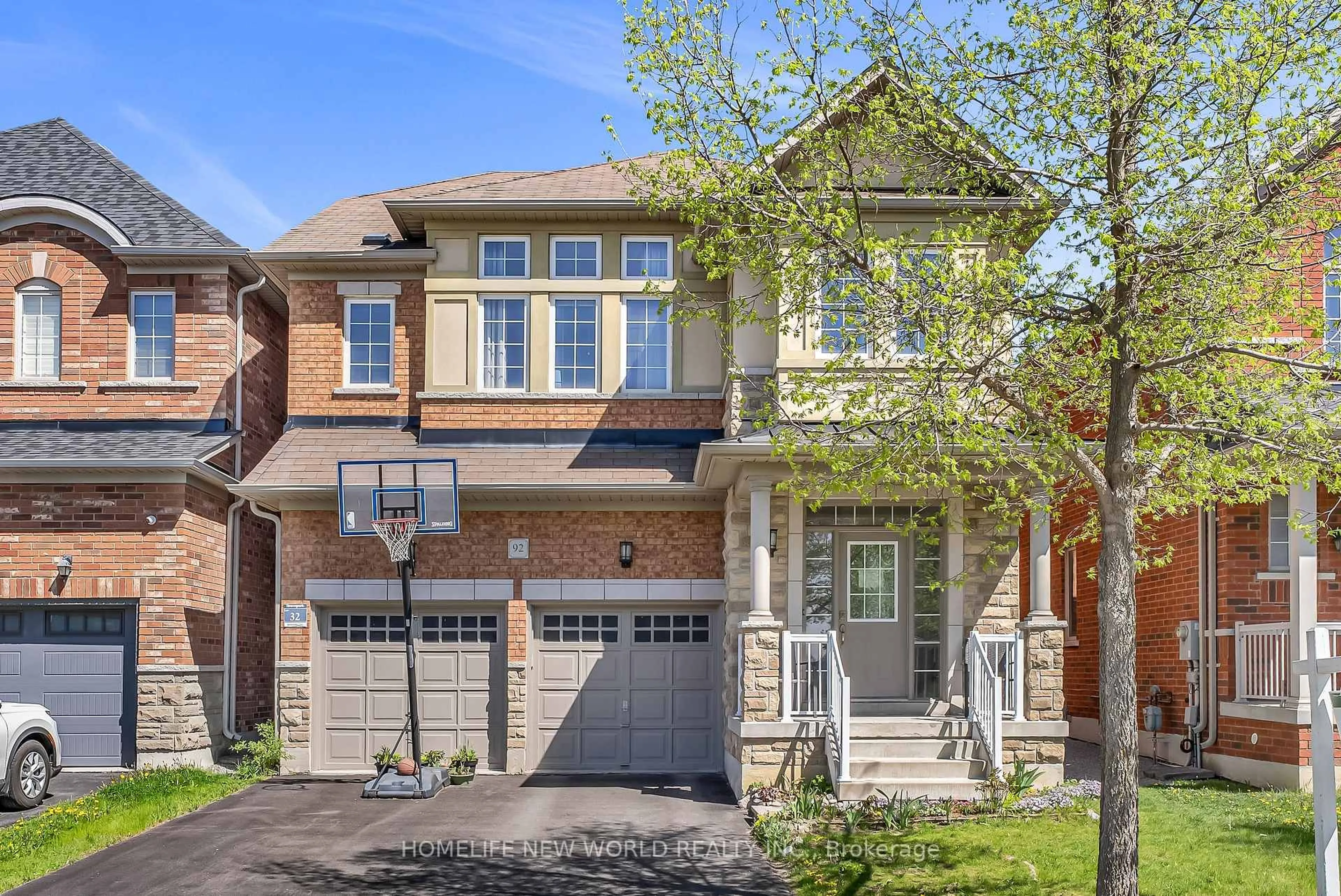 Home with brick exterior material, street for 92 Estrella Cres, Richmond Hill Ontario L4E 0S3