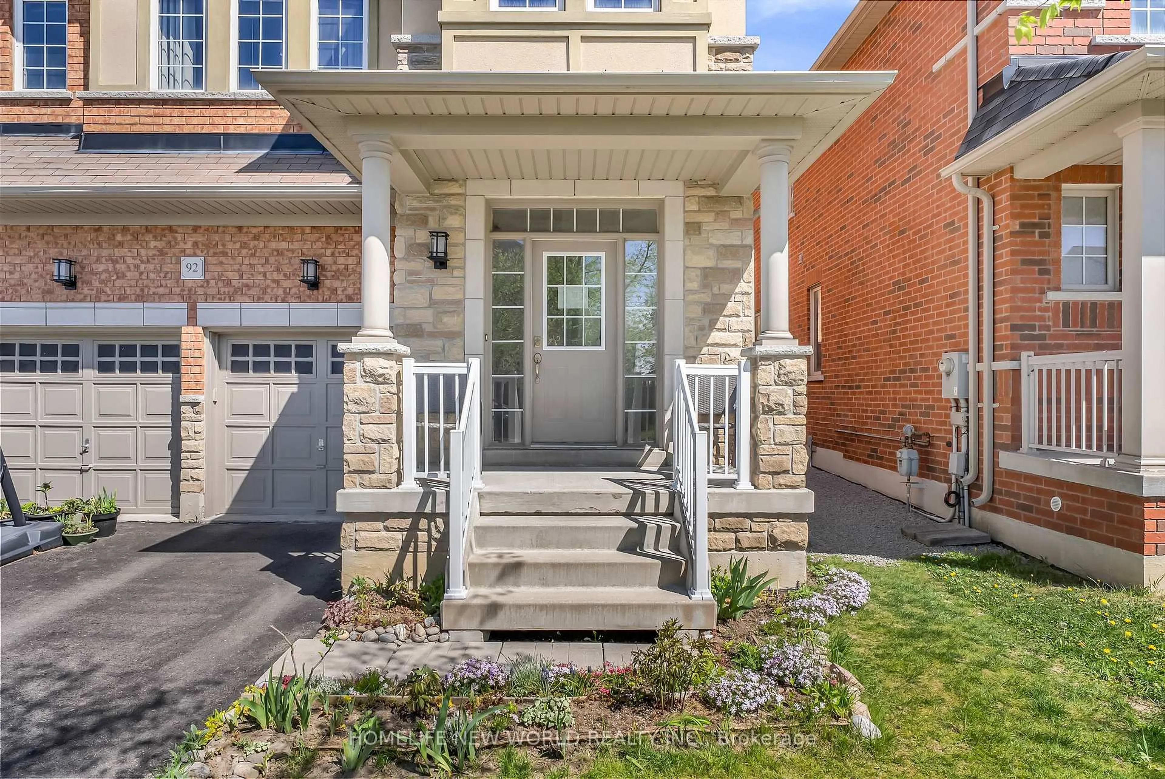 Home with brick exterior material, street for 92 Estrella Cres, Richmond Hill Ontario L4E 0S3