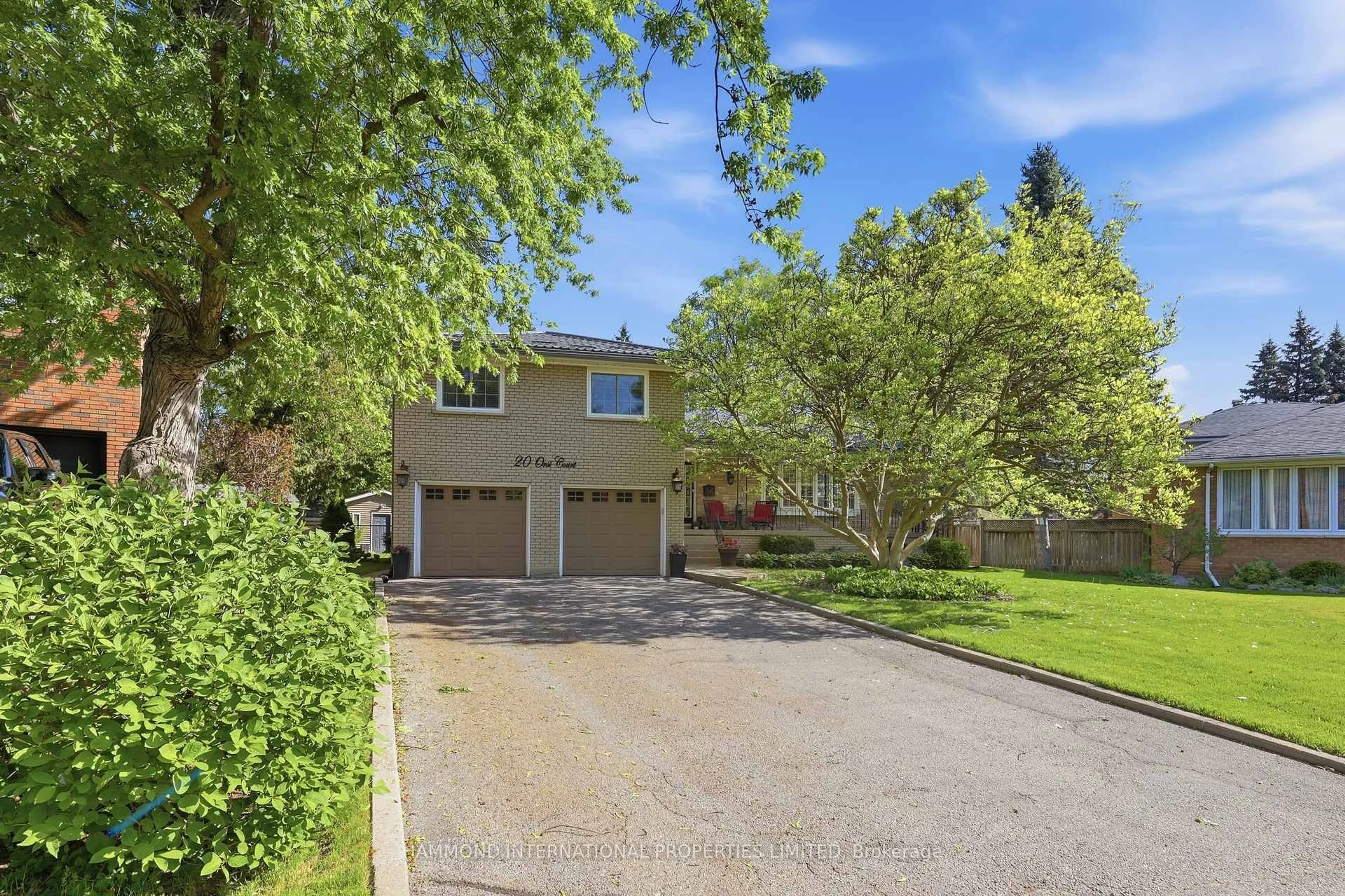 Patio, street for 20 Orsi Crt, Markham Ontario L3T 2K1