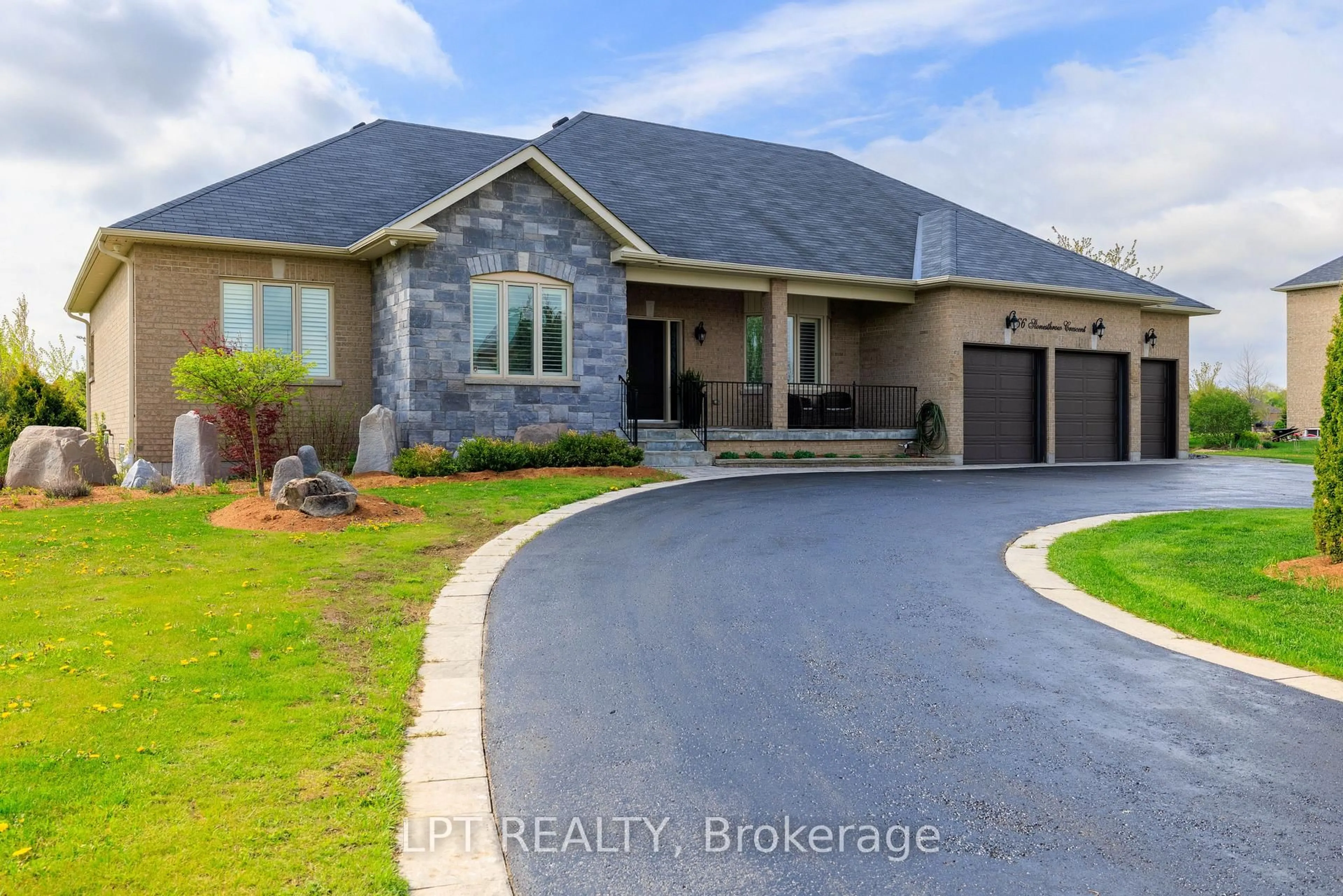 Home with brick exterior material, unknown for 66 Stonesthrow Cres, Uxbridge Ontario L0C 1A0