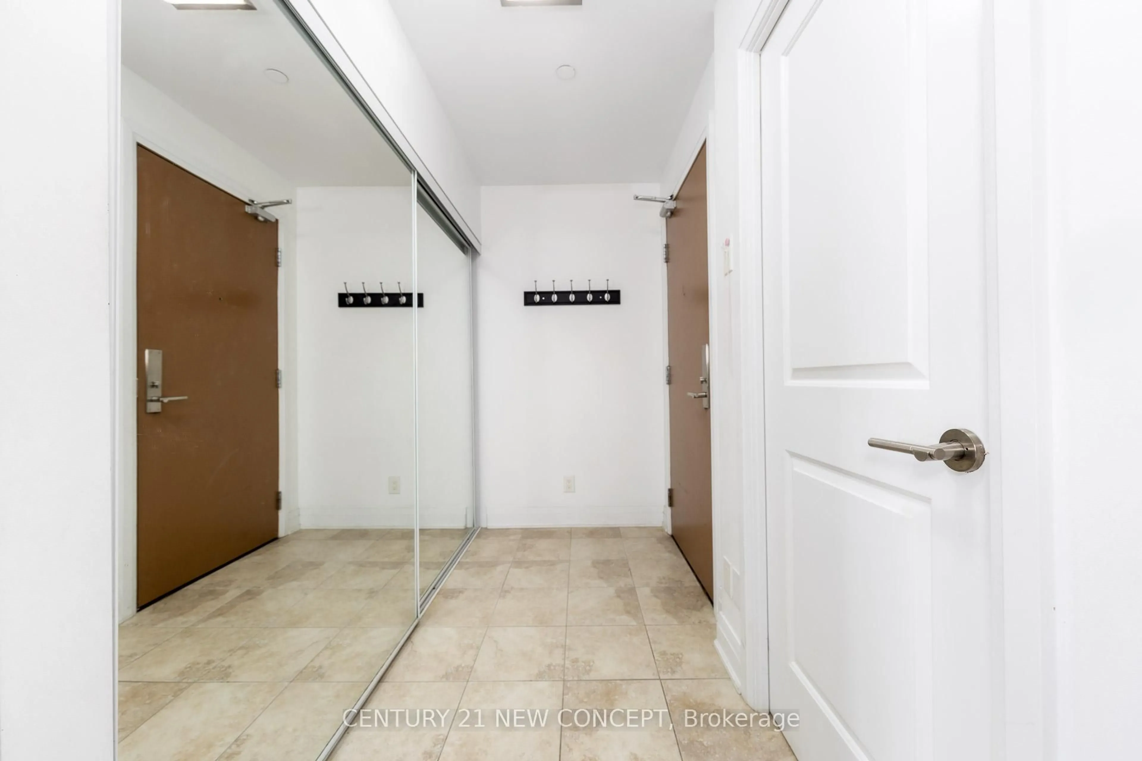 Unknown for 520 Steeles Ave #1212, Vaughan Ontario L4J 0H2
