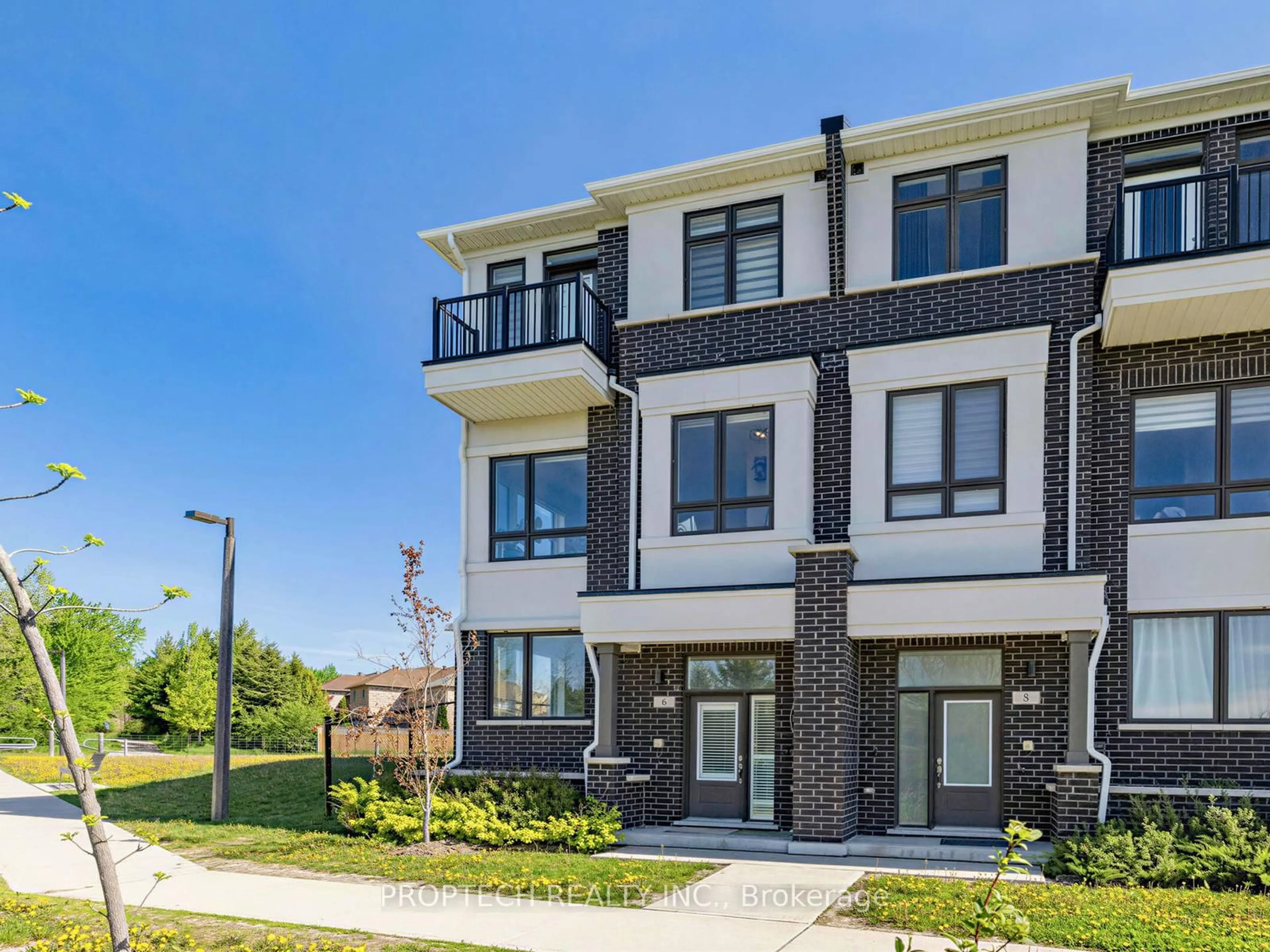 Home with brick exterior material, street for 6 Nine mile Lane, Richmond Hill Ontario L4C 5S6